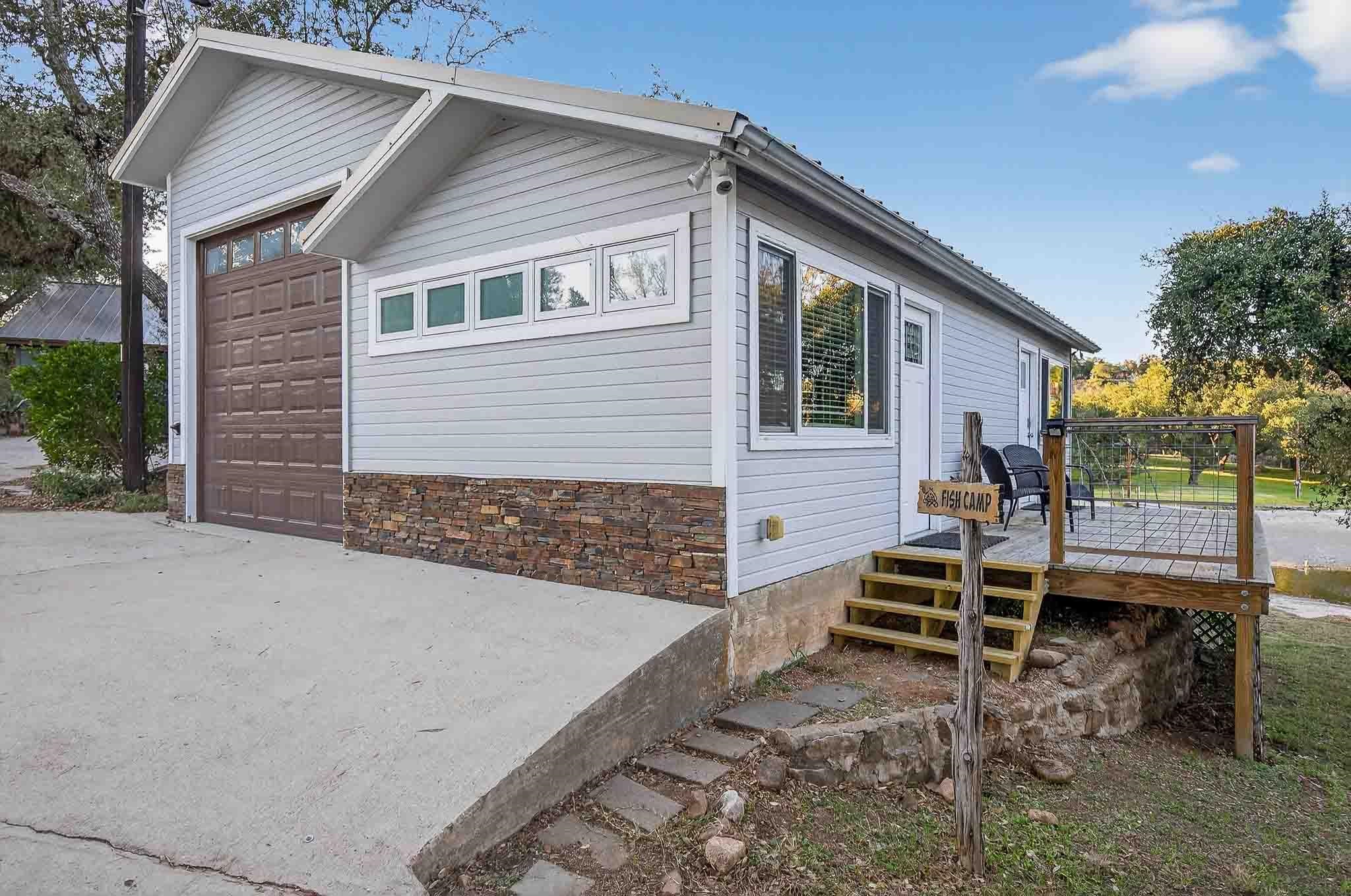 1002 S Rockwood Drive