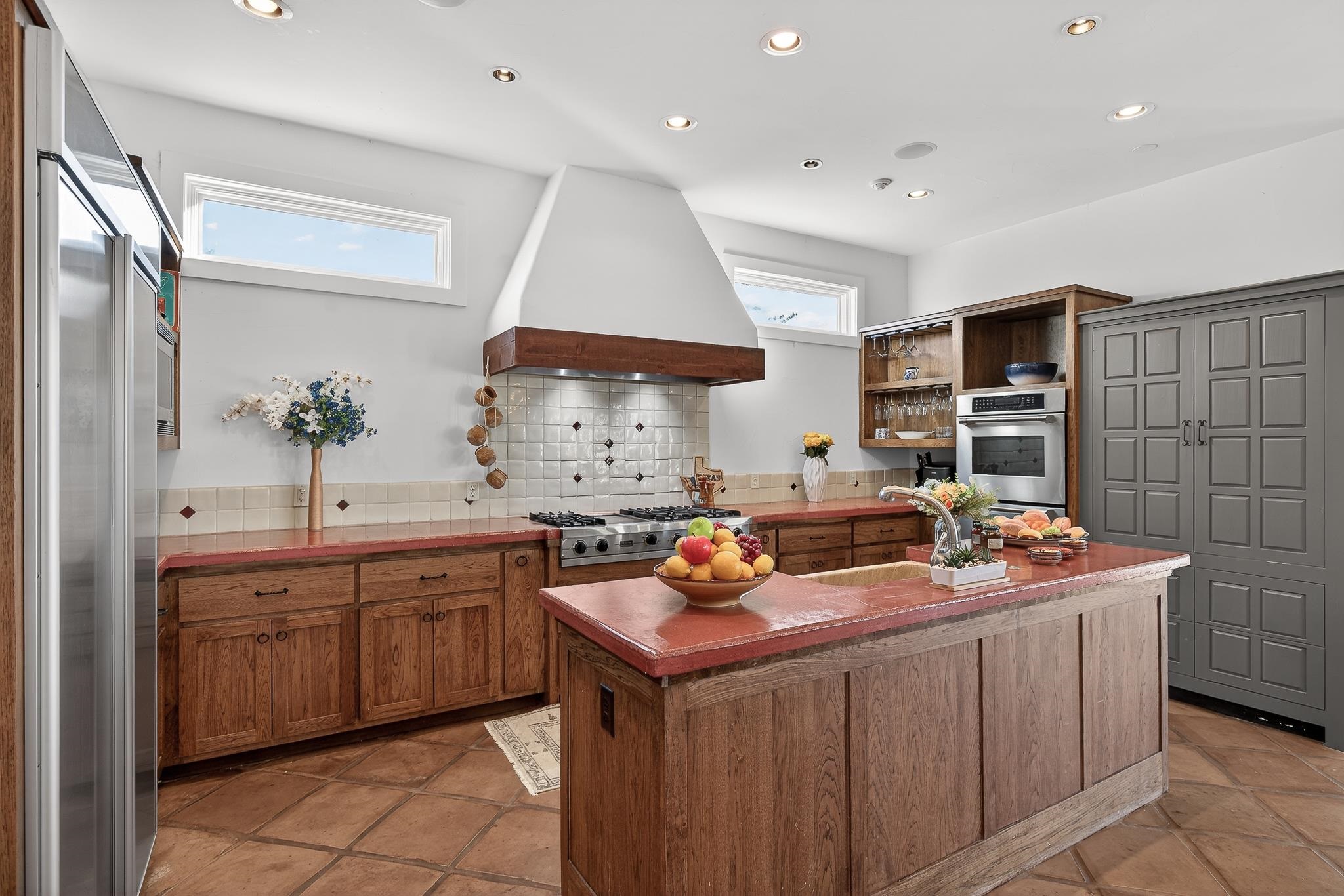 127 Applehead Island Drive