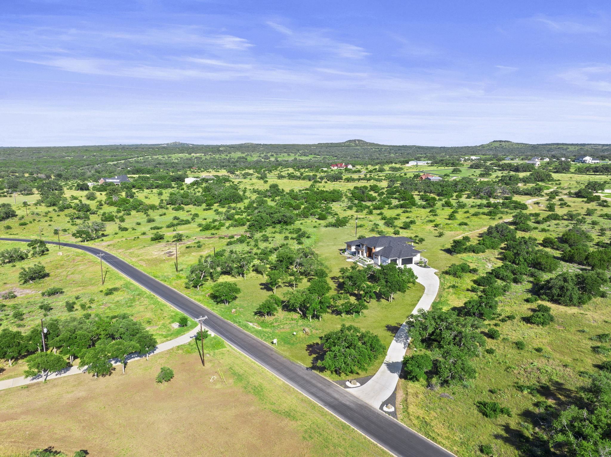 583 Comanche Ridge