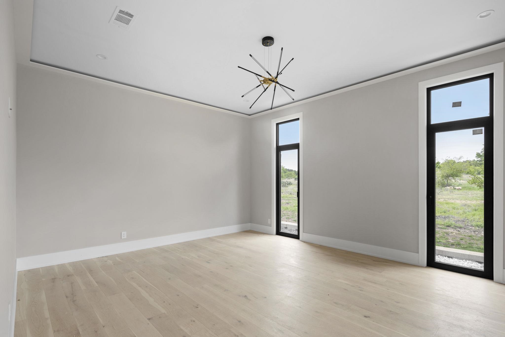 583 Comanche Ridge