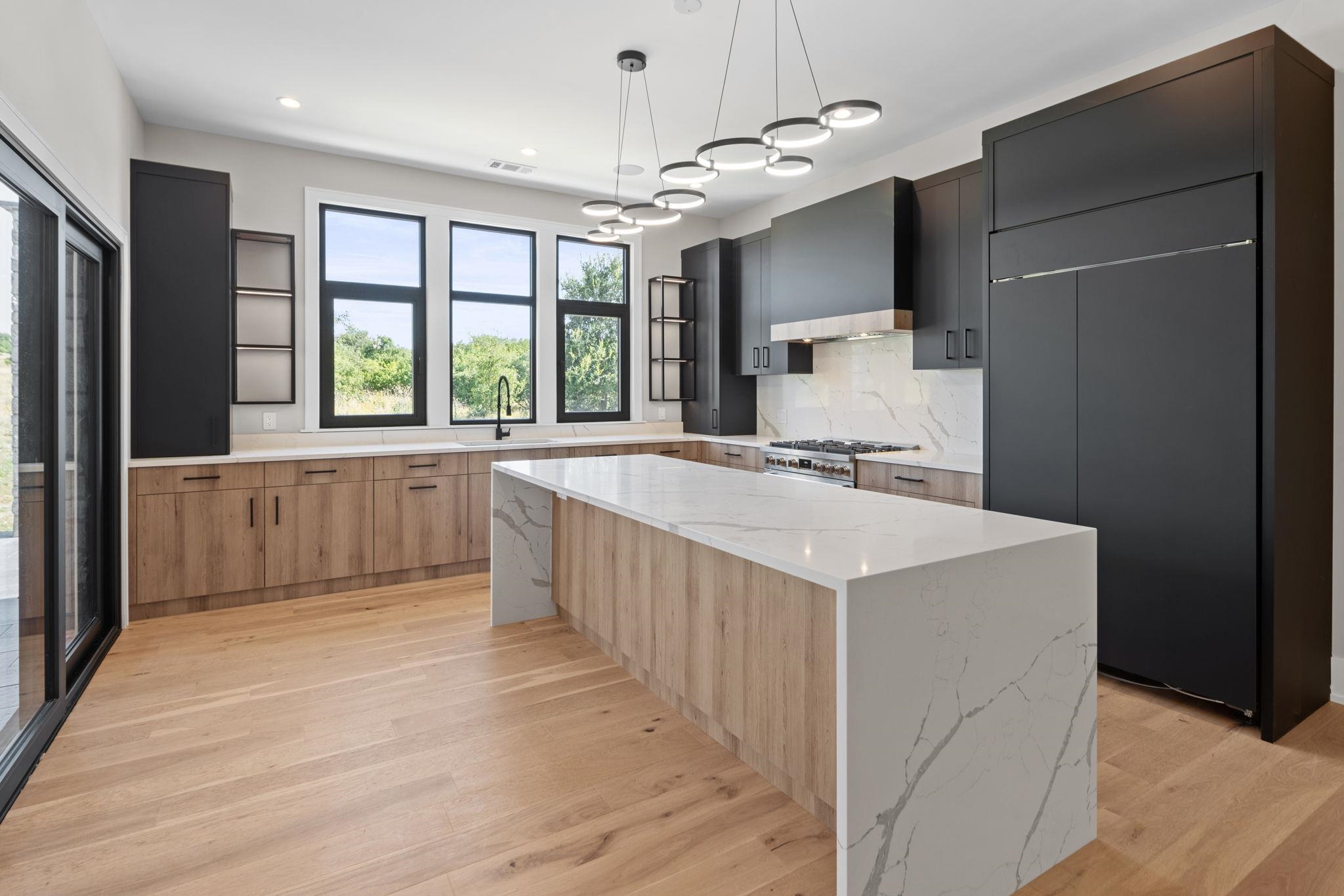 583 Comanche Ridge