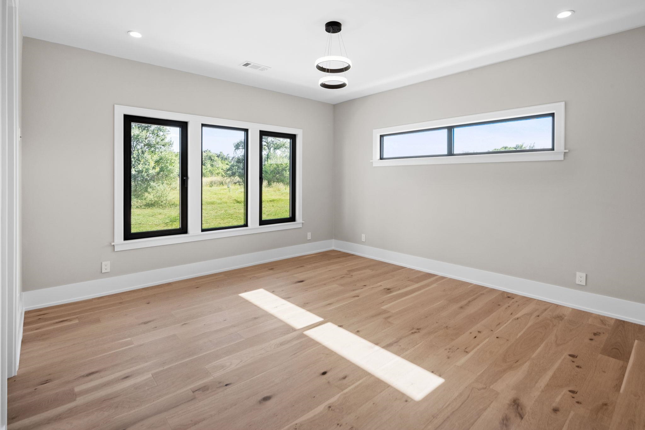 583 Comanche Ridge