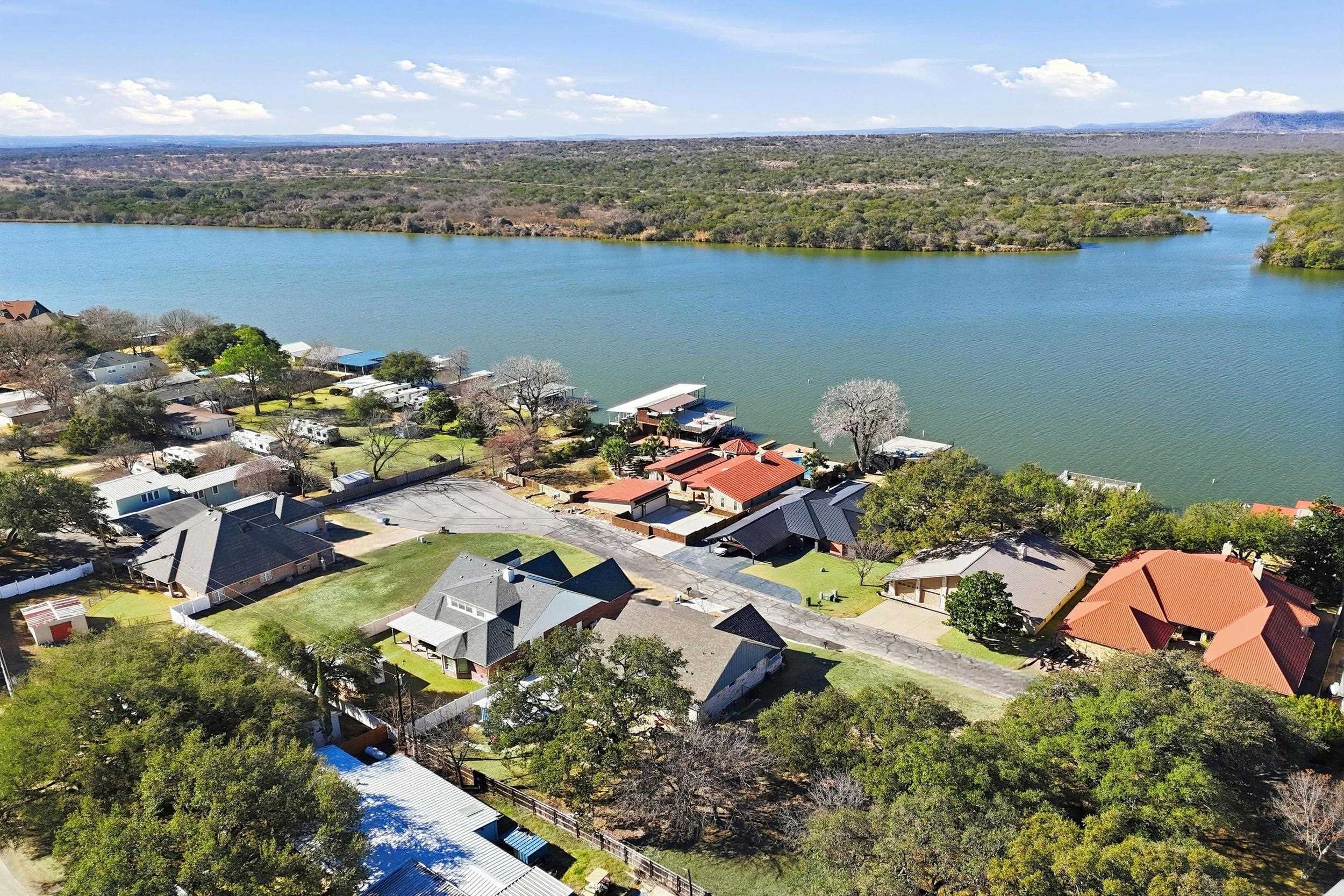 127 Hidden Oaks Drive