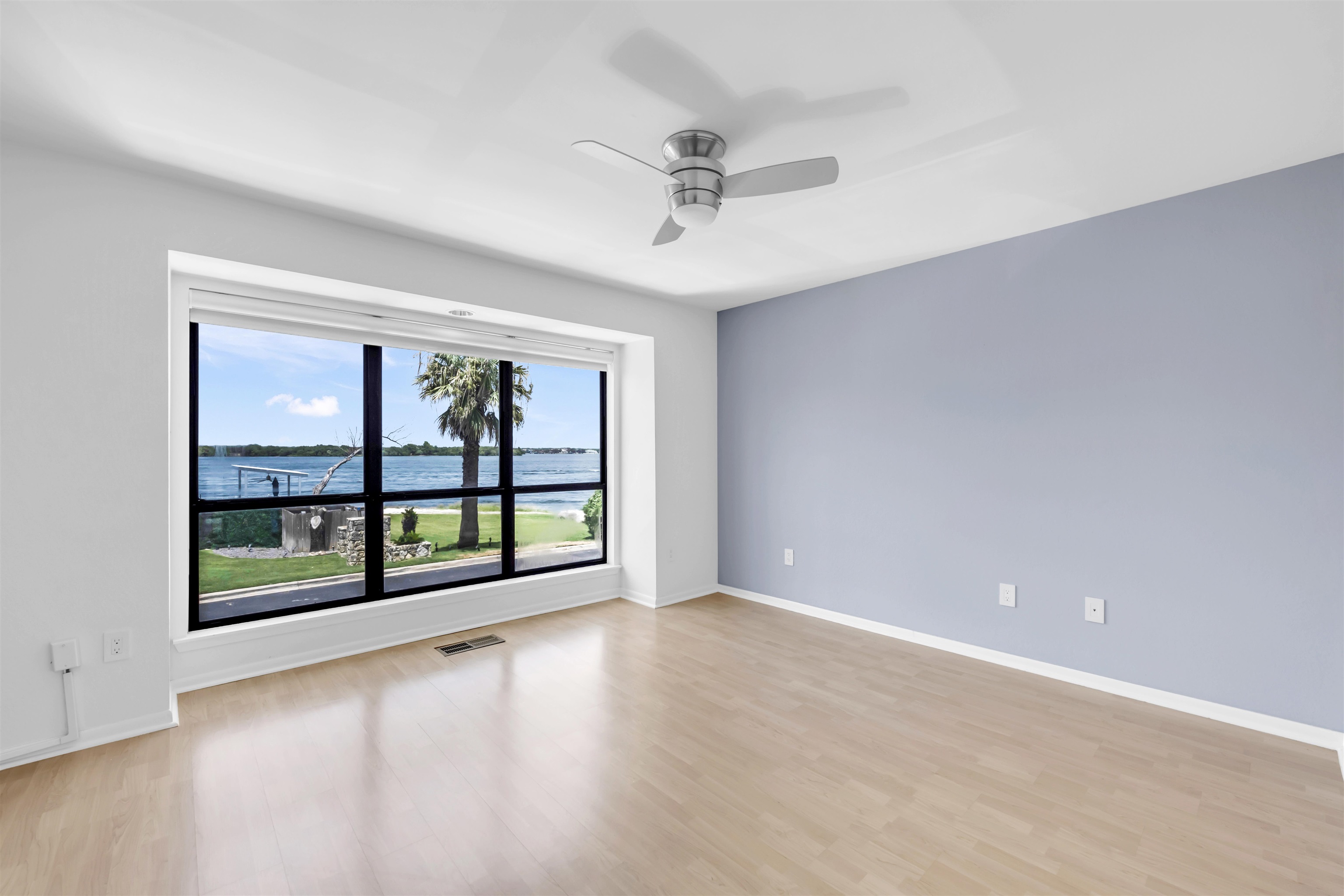 533 Lighthouse Drive