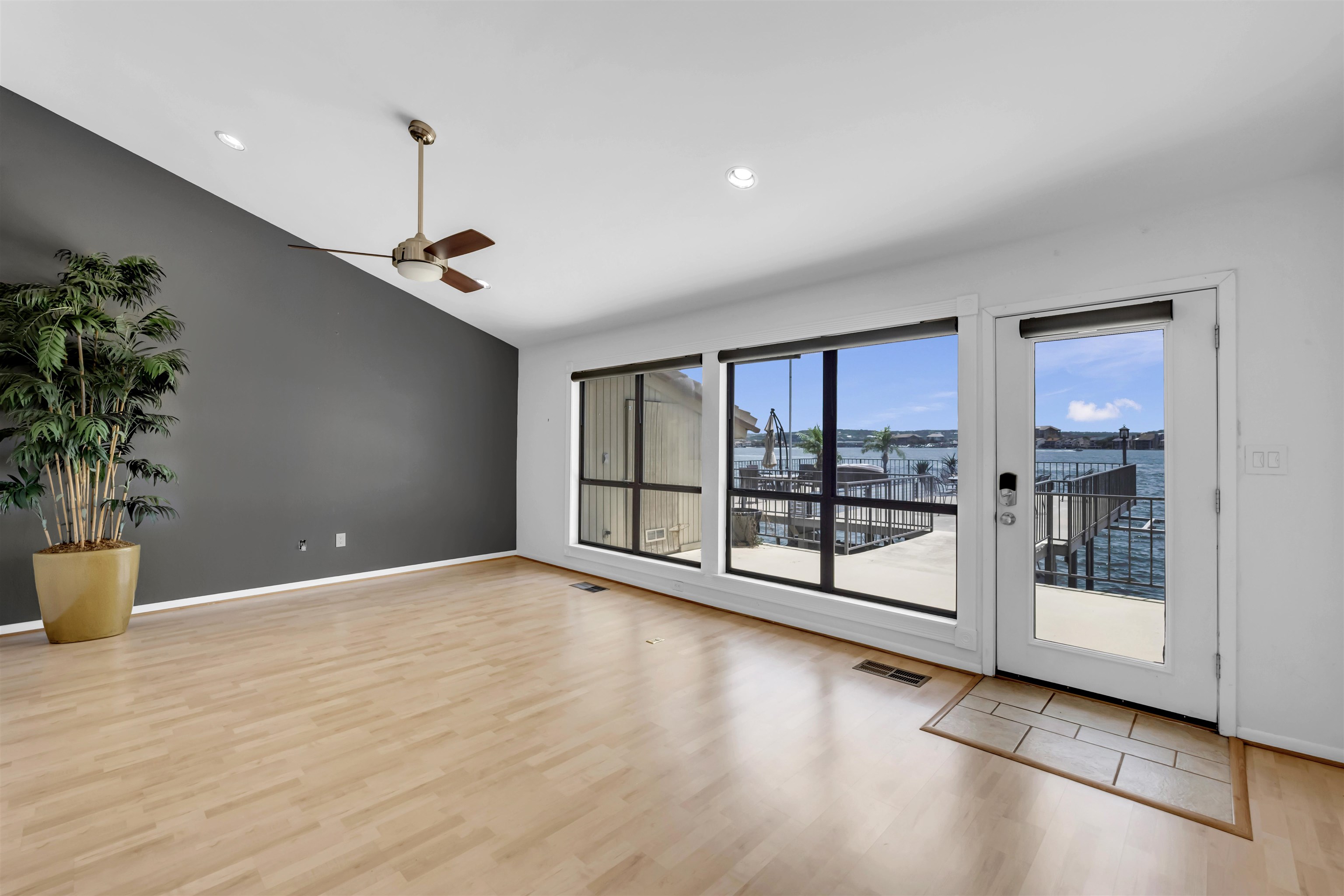 533 Lighthouse Drive