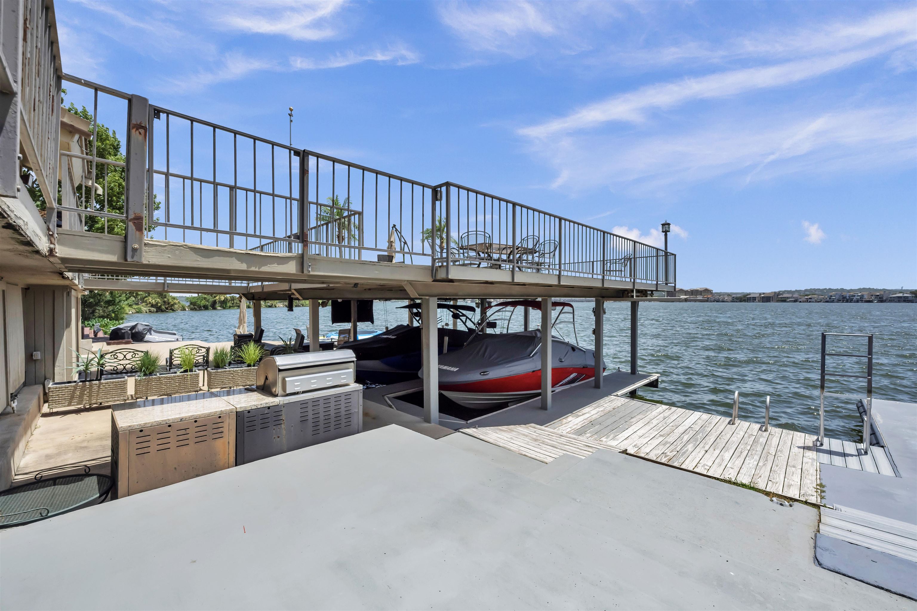 533 Lighthouse Drive