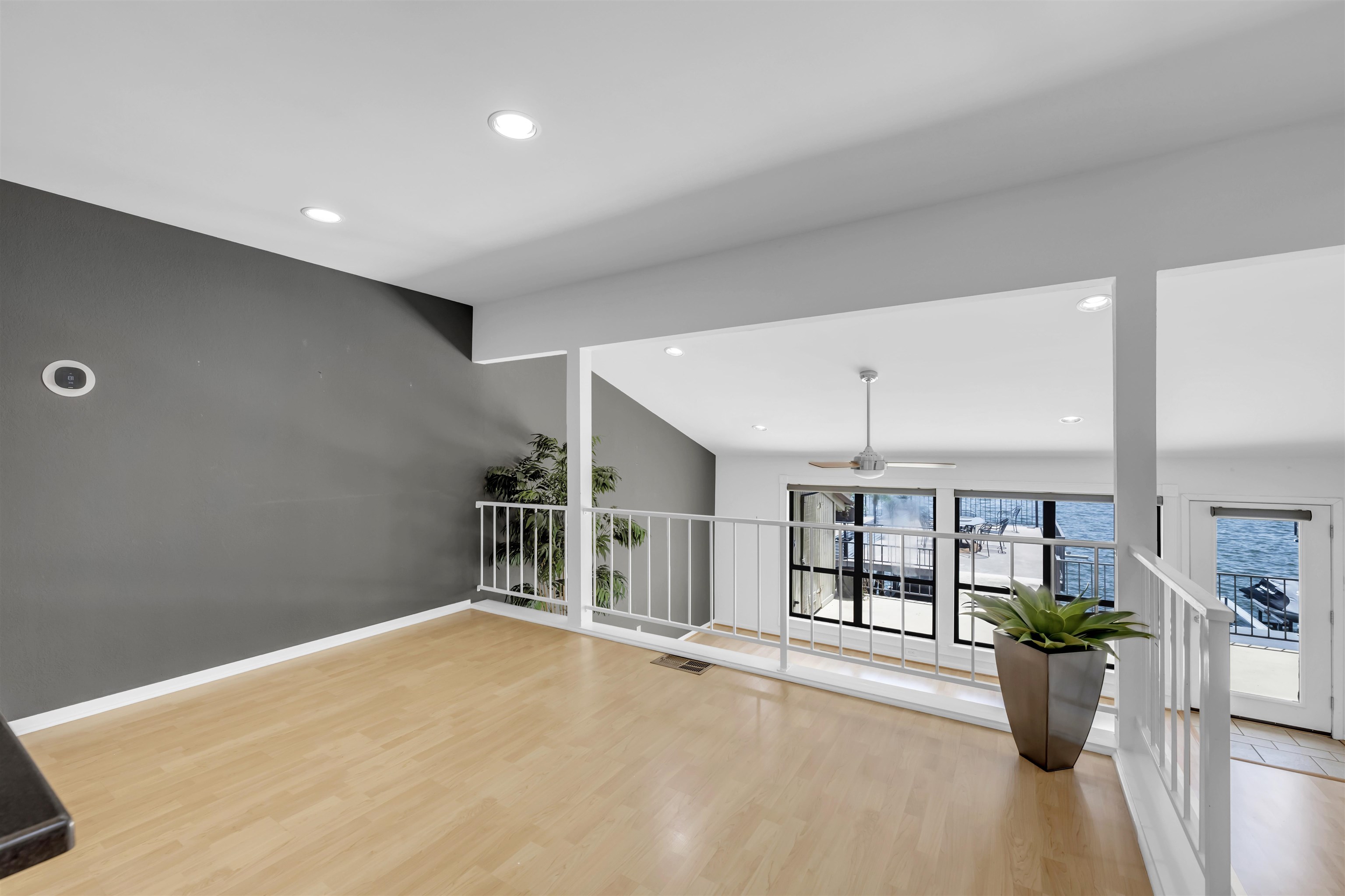 533 Lighthouse Drive