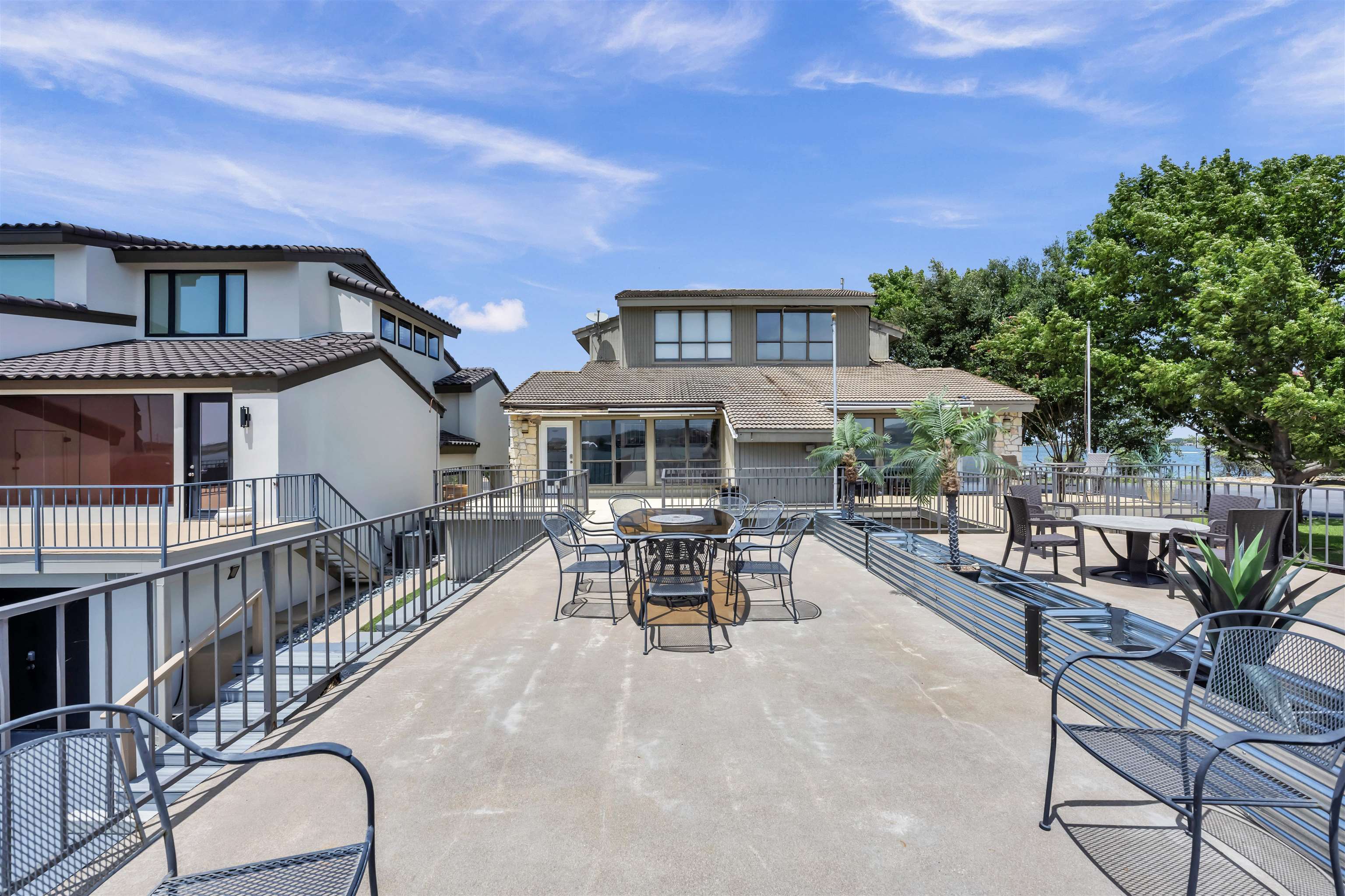 533 Lighthouse Drive