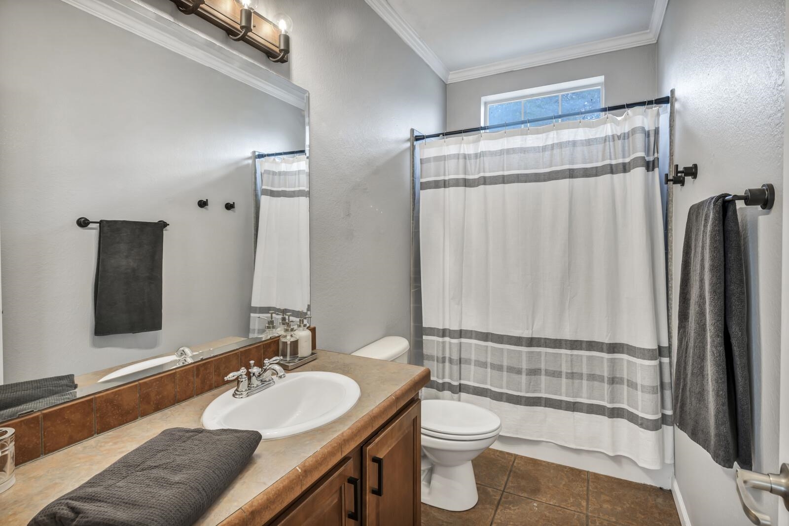 1302 White Tail Road