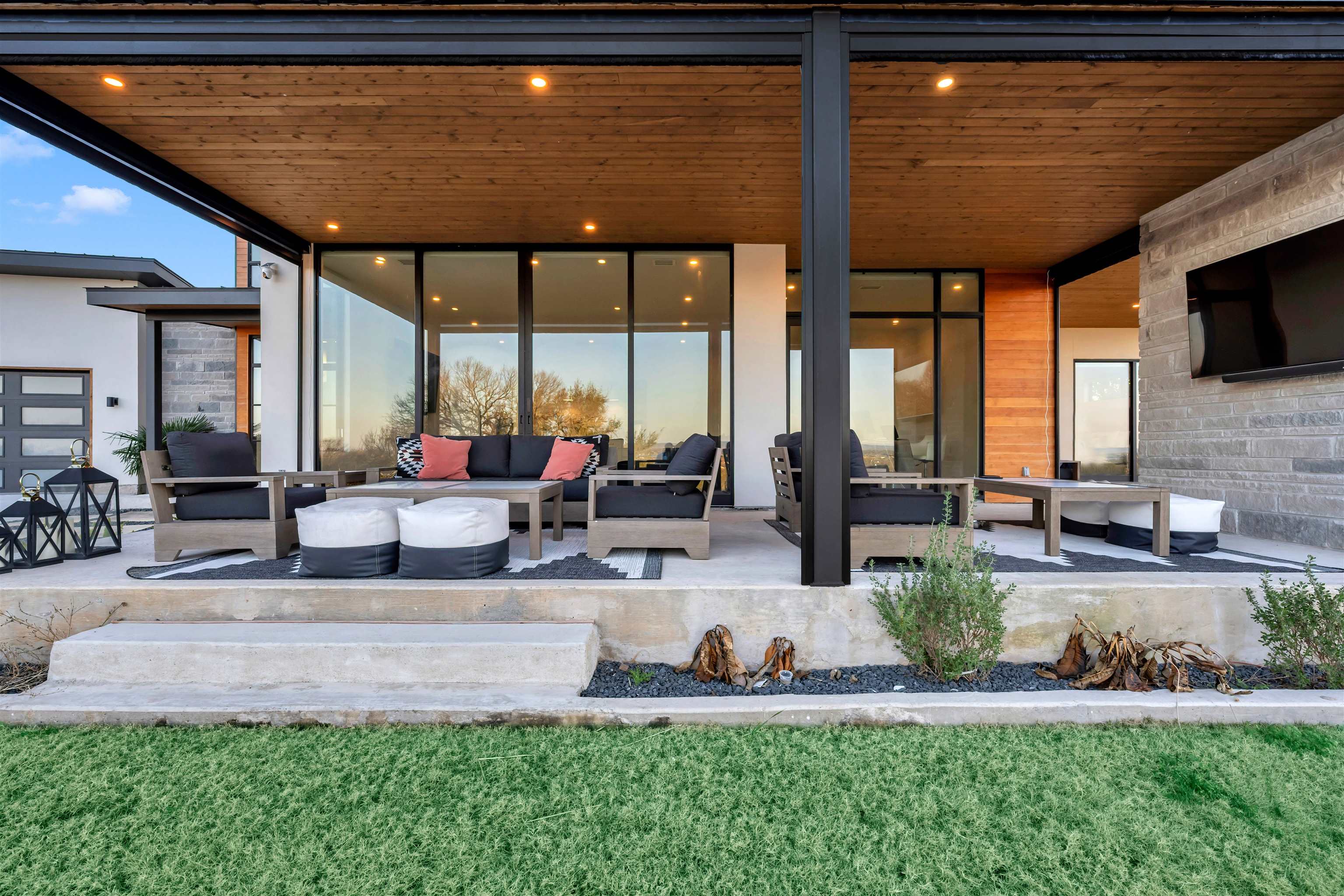 207 Kites Court