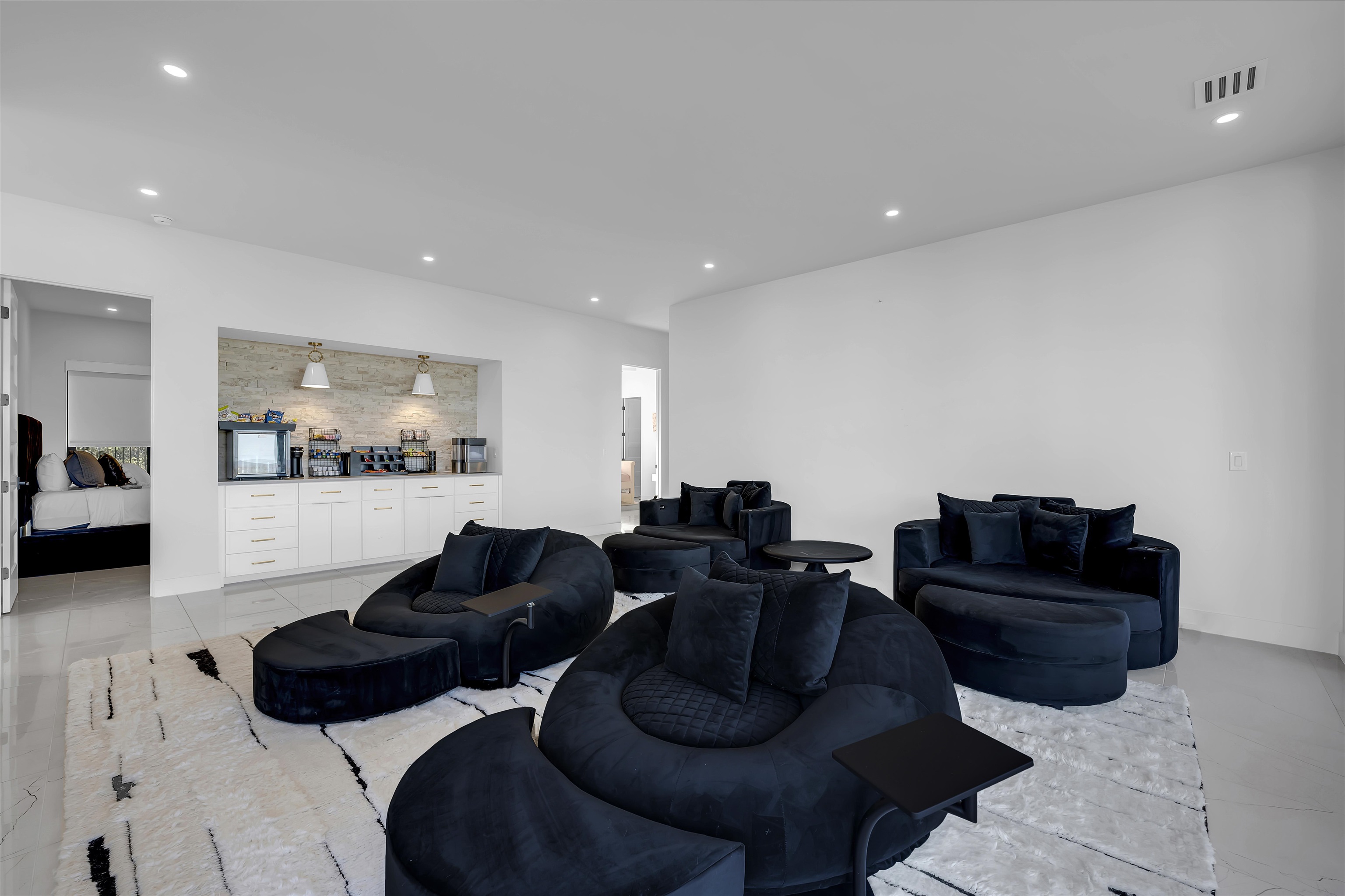 207 Kites Court