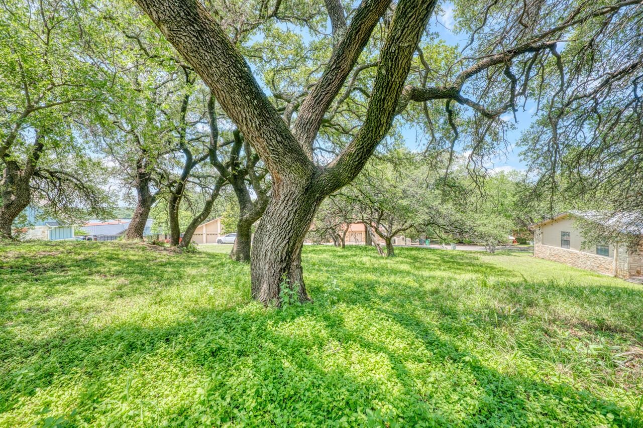 120 Hidden Oaks Drive
