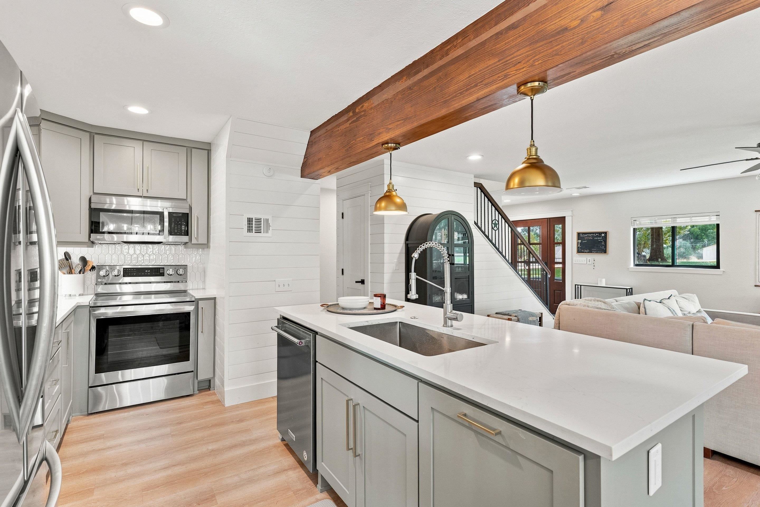 312 Mountain View