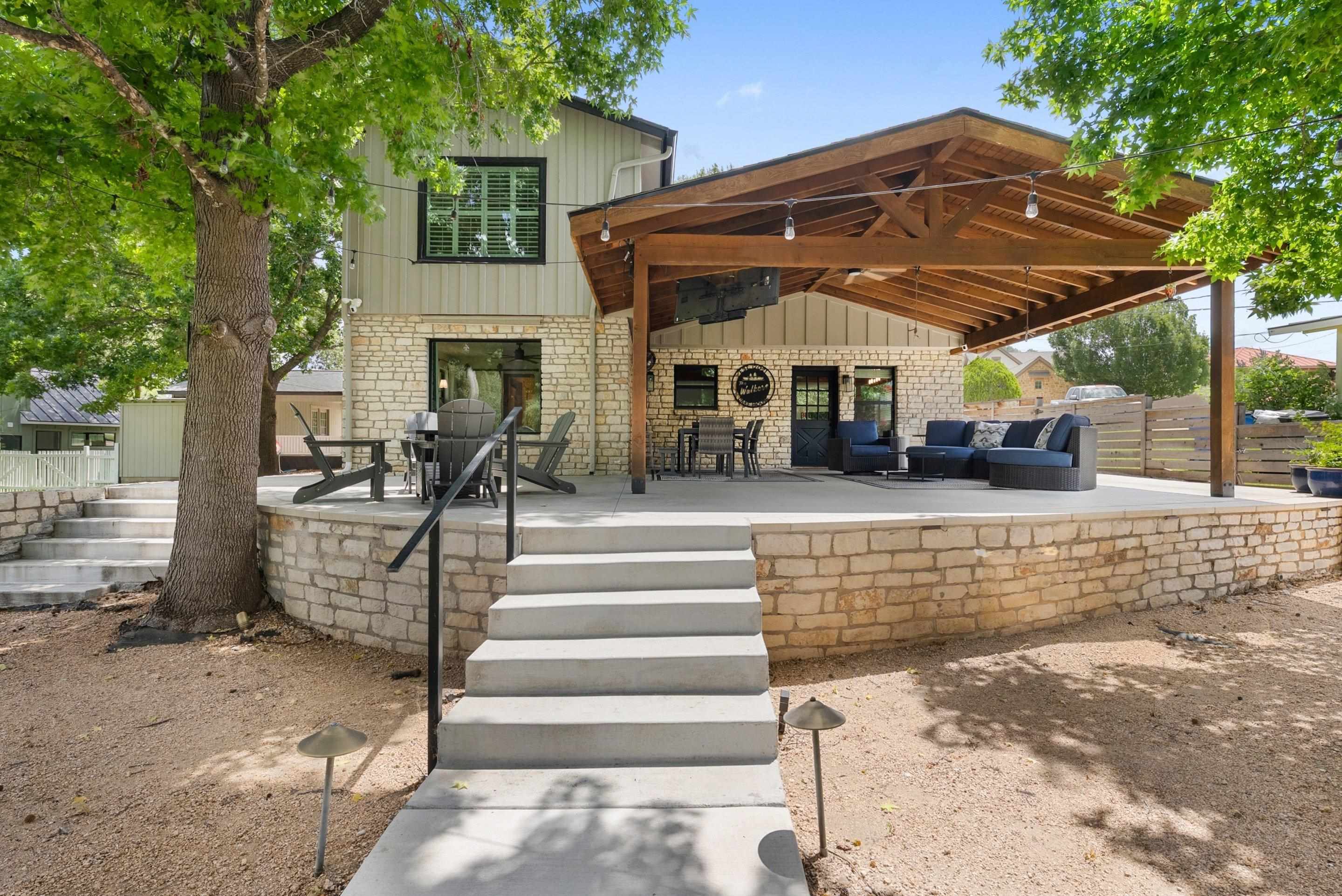 312 Mountain View