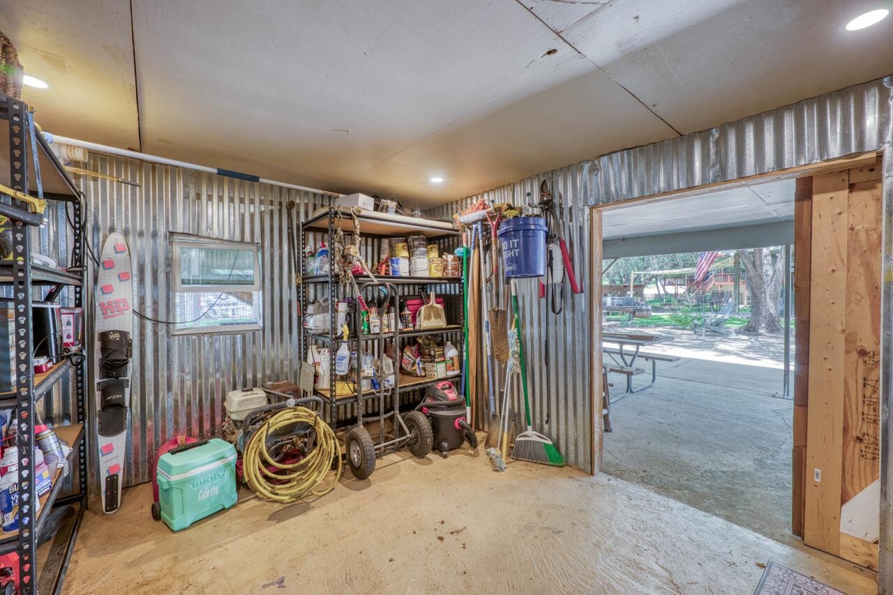 1001 N Shorewood Drive