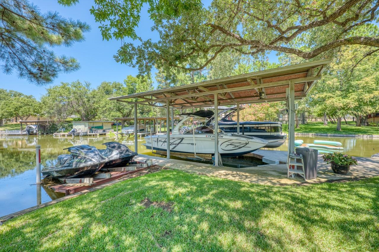 1001 N Shorewood Drive