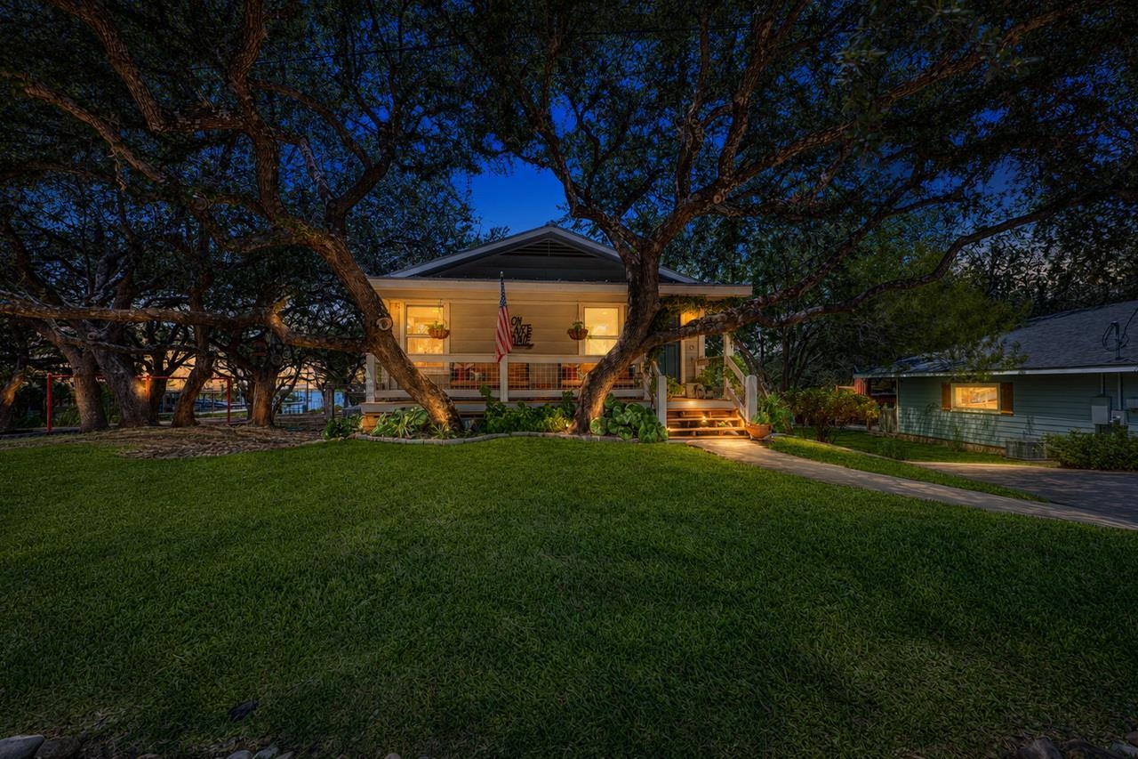 1001 N Shorewood Drive