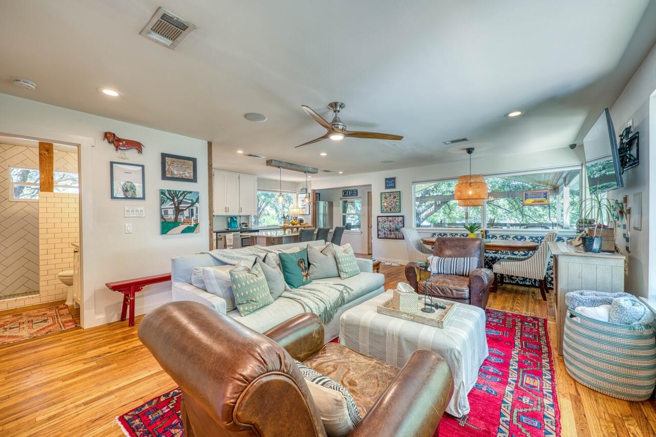 1001 N Shorewood Drive