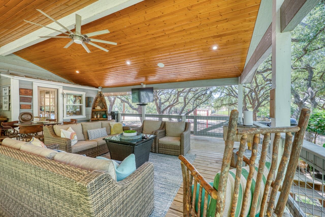 1001 N Shorewood Drive