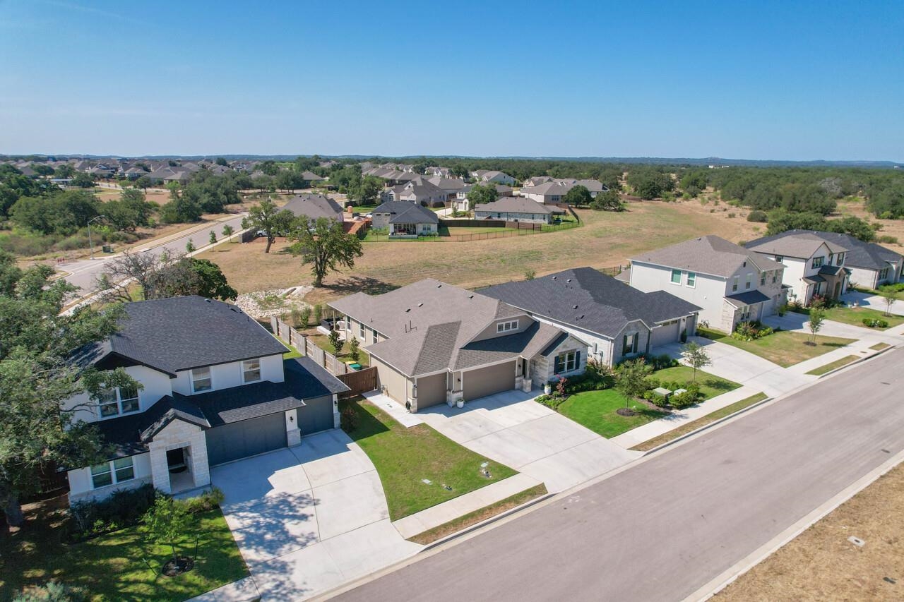 105 Plumbago Lane