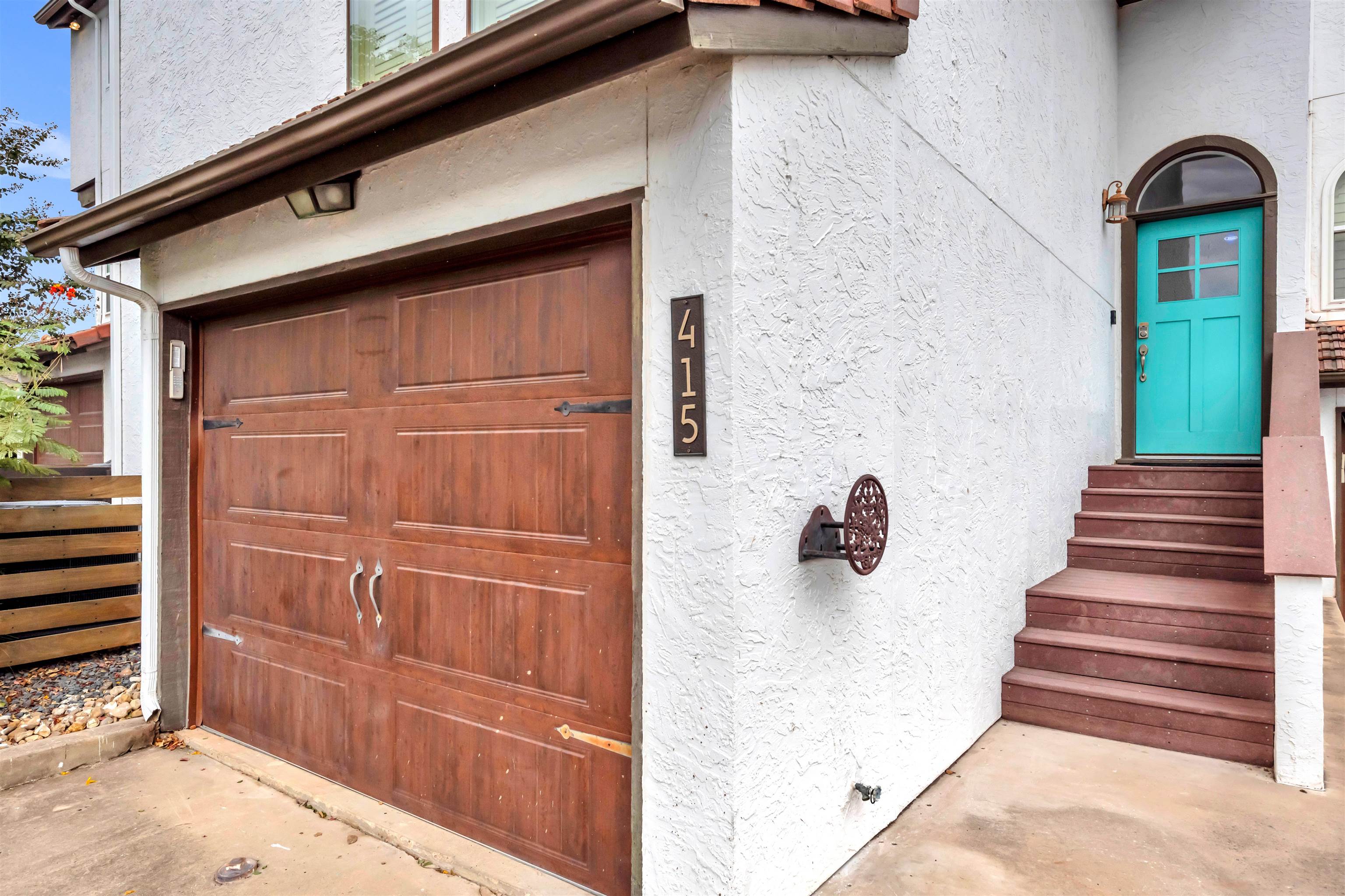 415 Horseshoe Bay North Boulevard