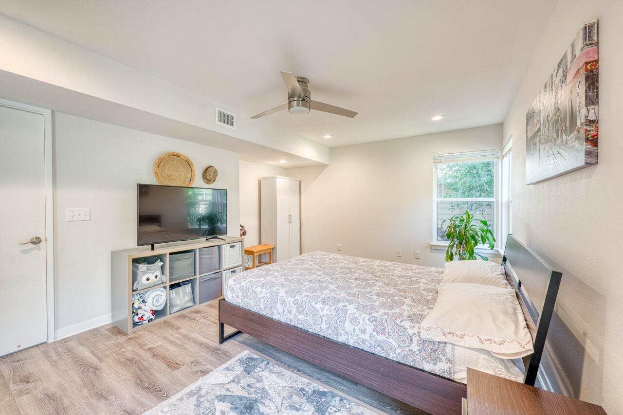 847 Pecan Ln