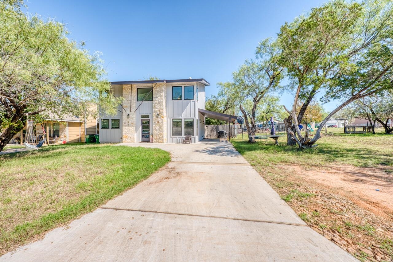 847 Pecan Ln