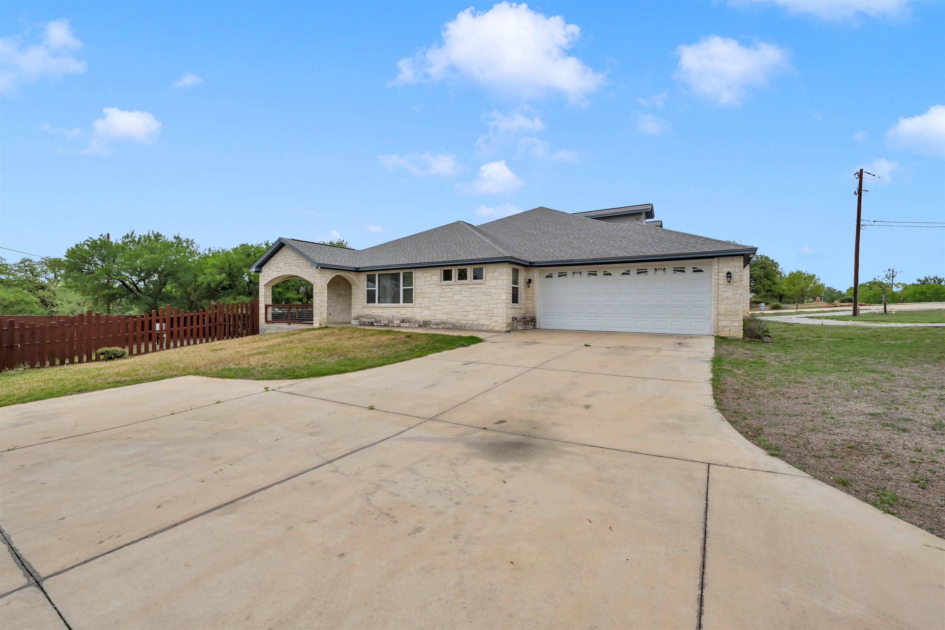 625 Skyline Drive