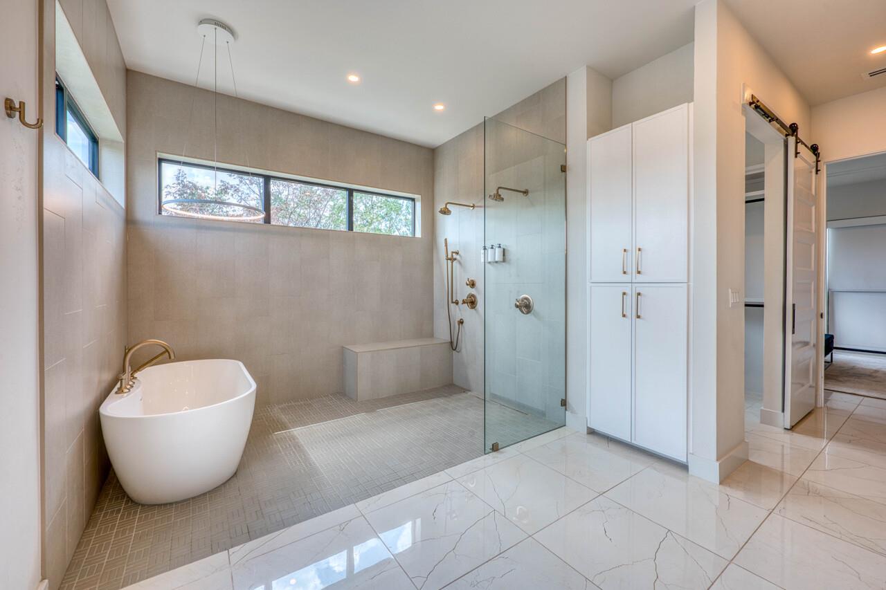 207 Kites CT