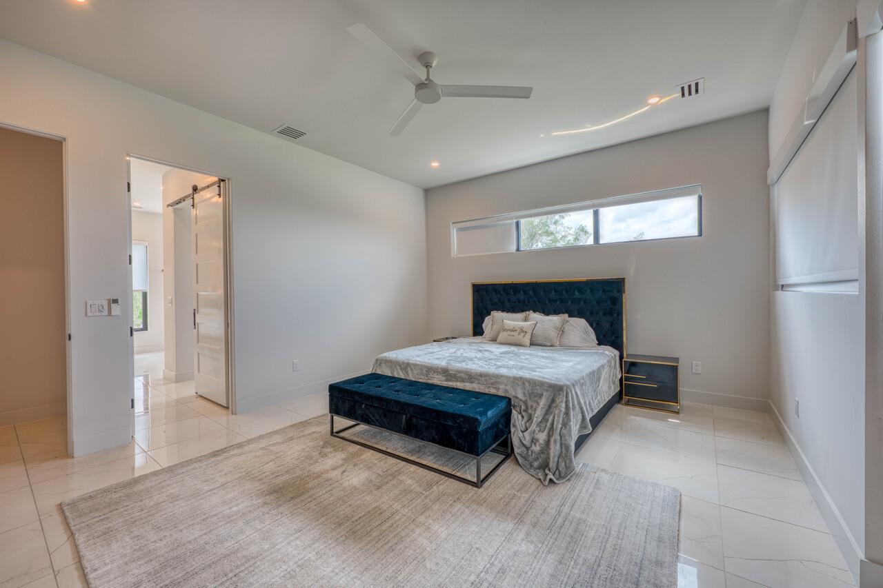 207 Kites CT