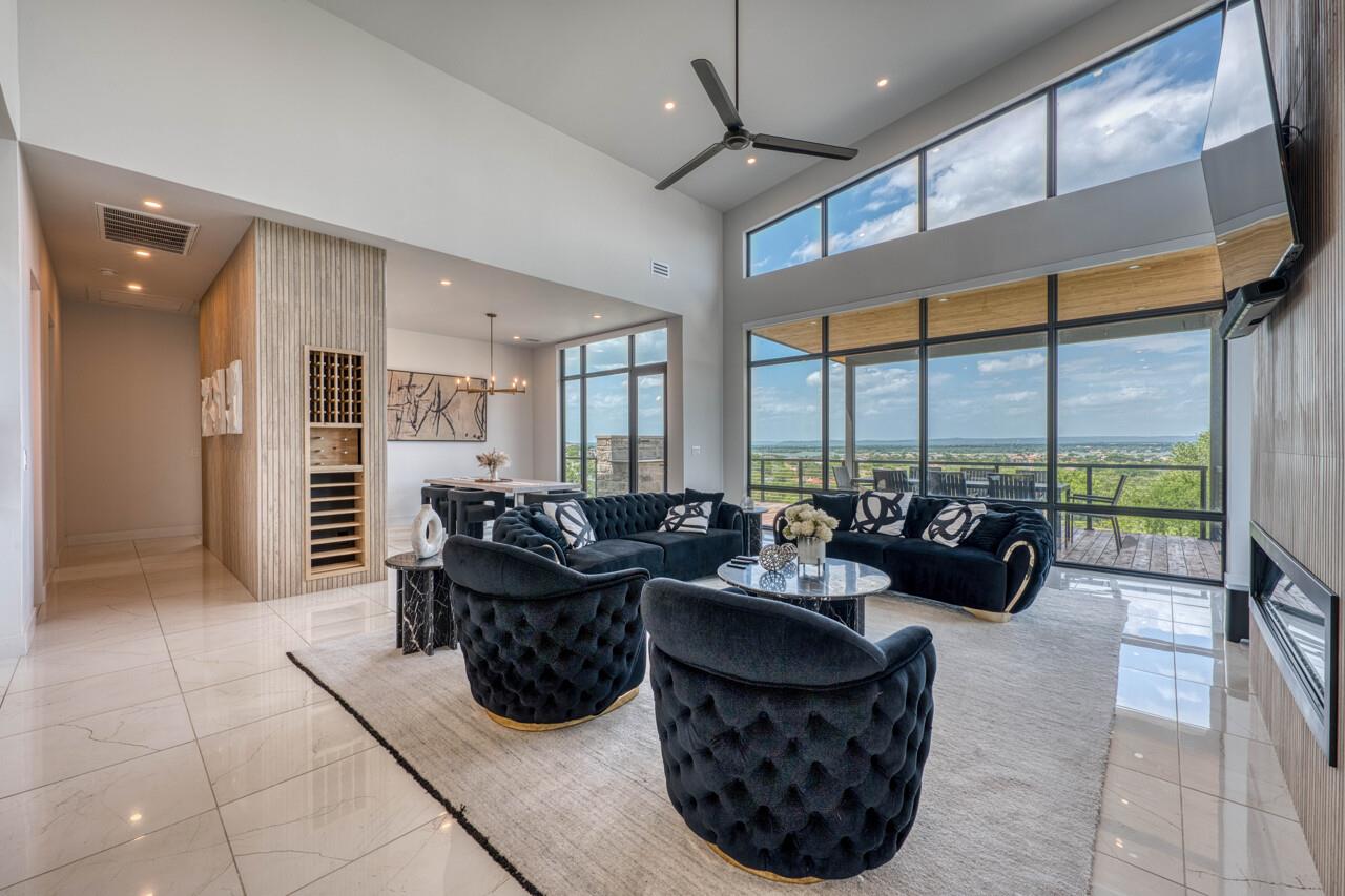 207 Kites CT