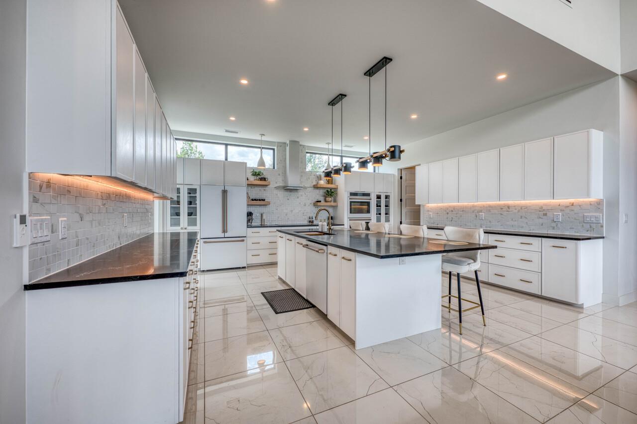 207 Kites CT