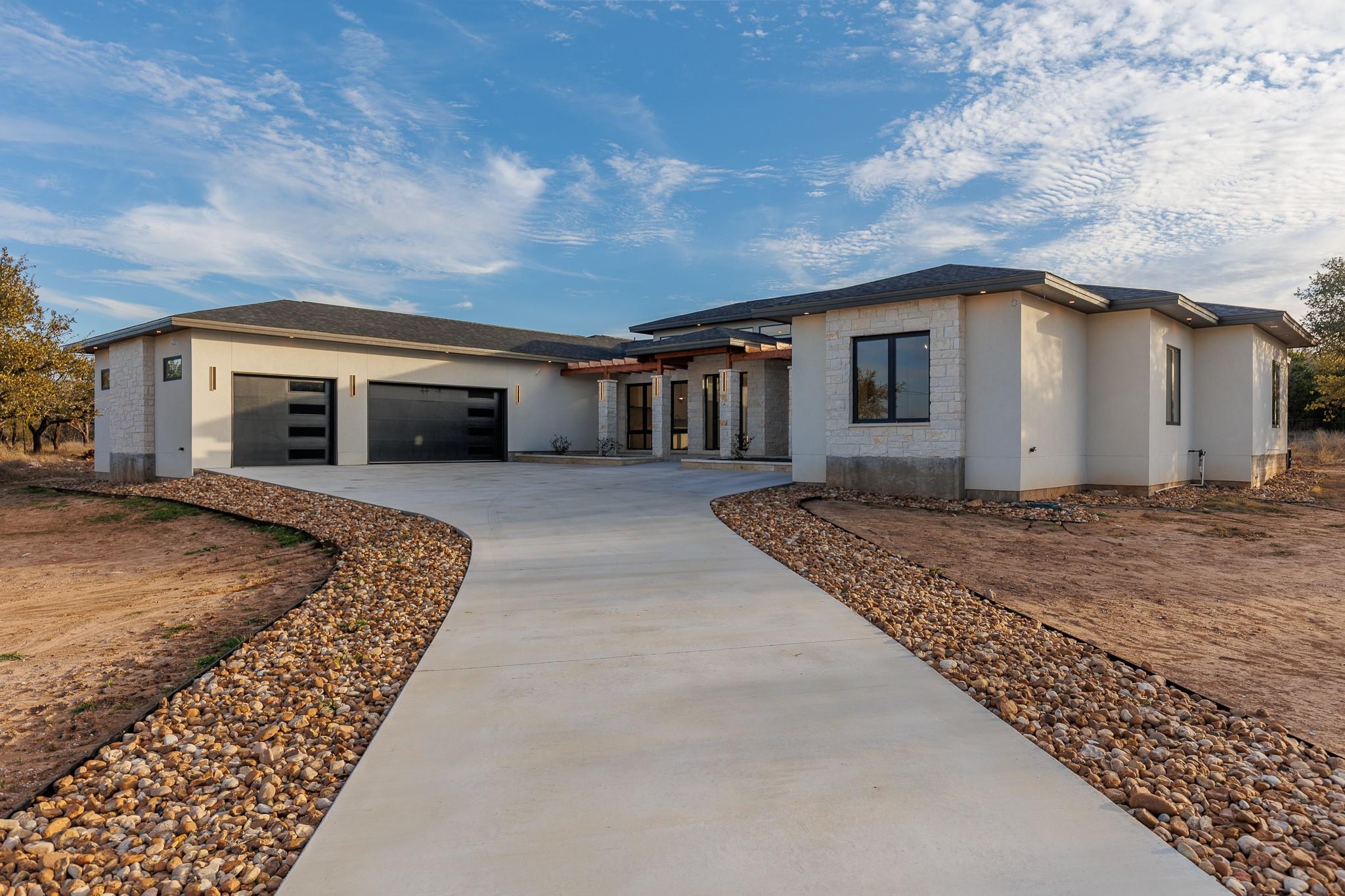 6425 Ranch Road 962 W