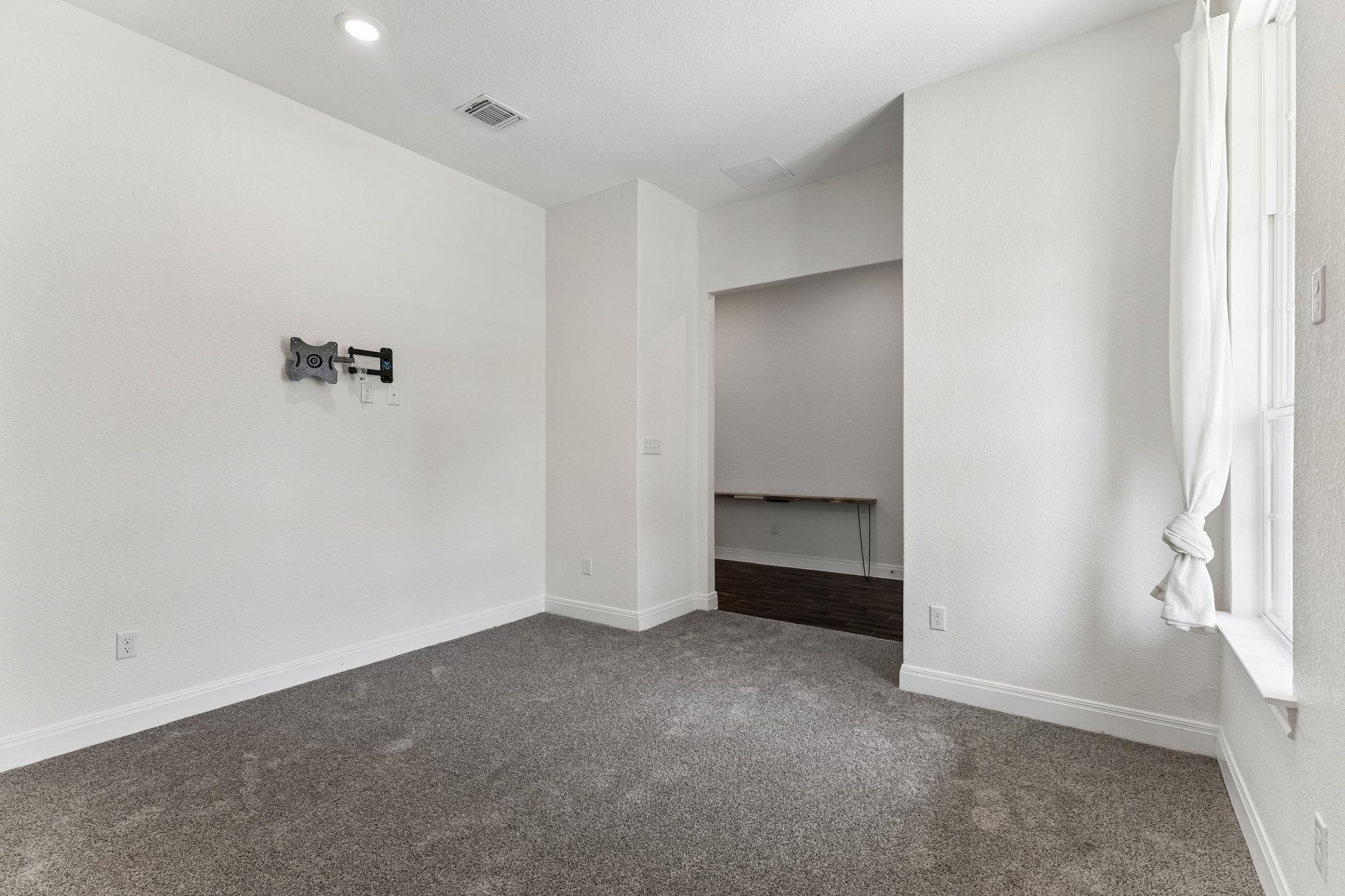 409 Verbena DR