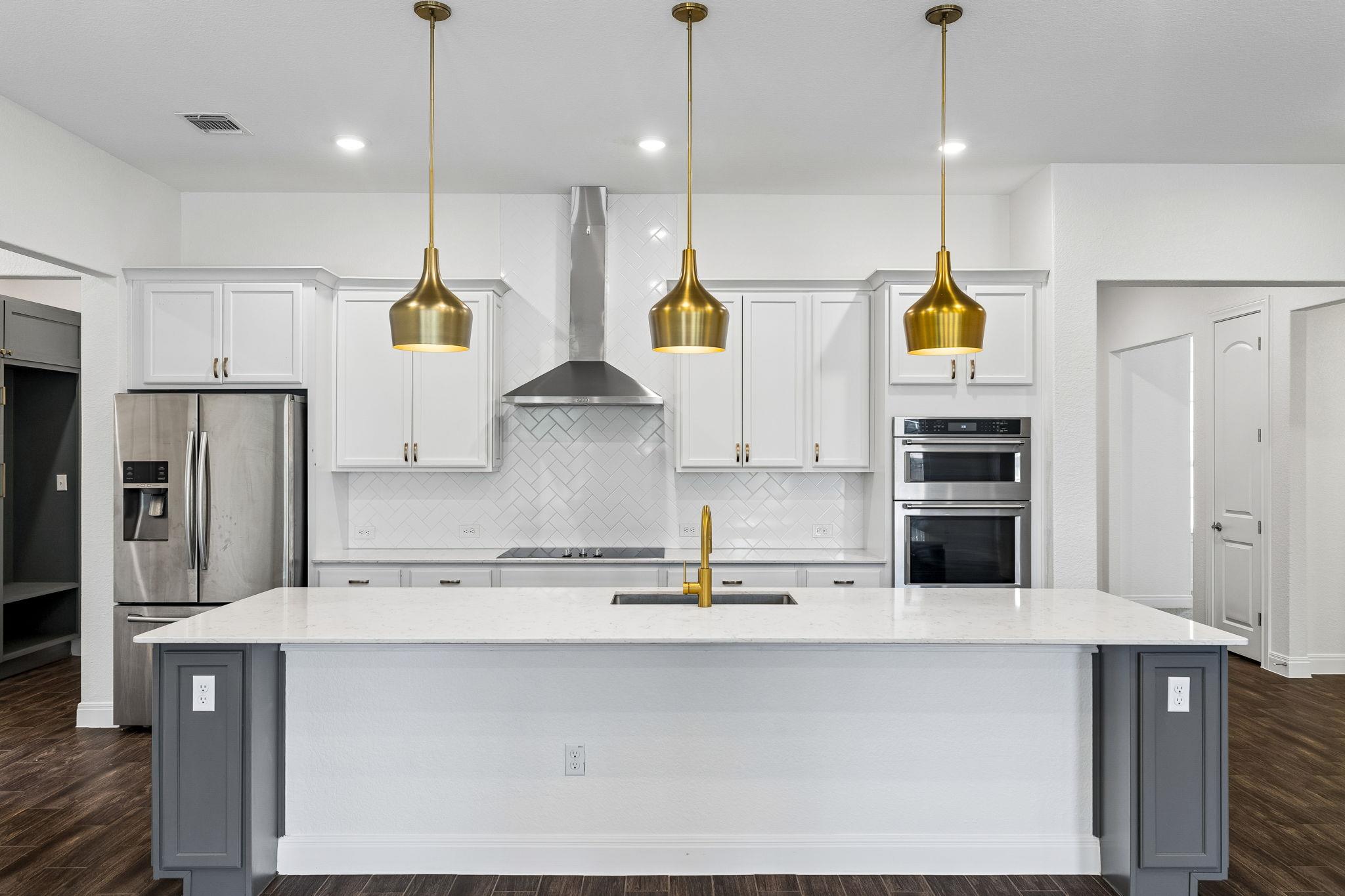 409 Verbena DR