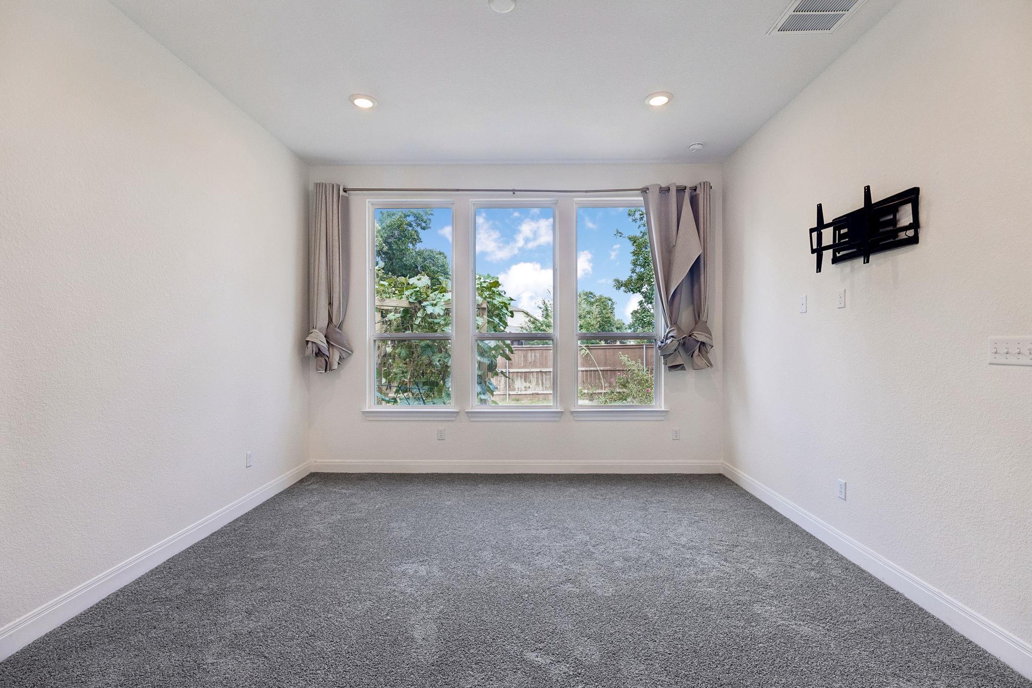 409 Verbena DR
