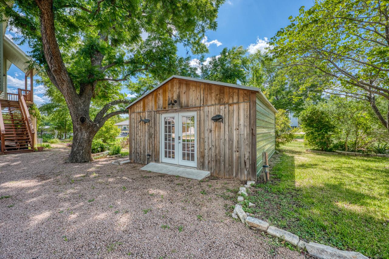 1605 Glencove DR