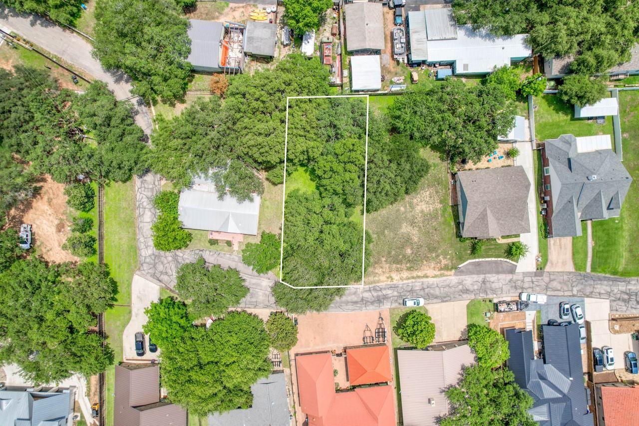 120 Hidden Oaks DR