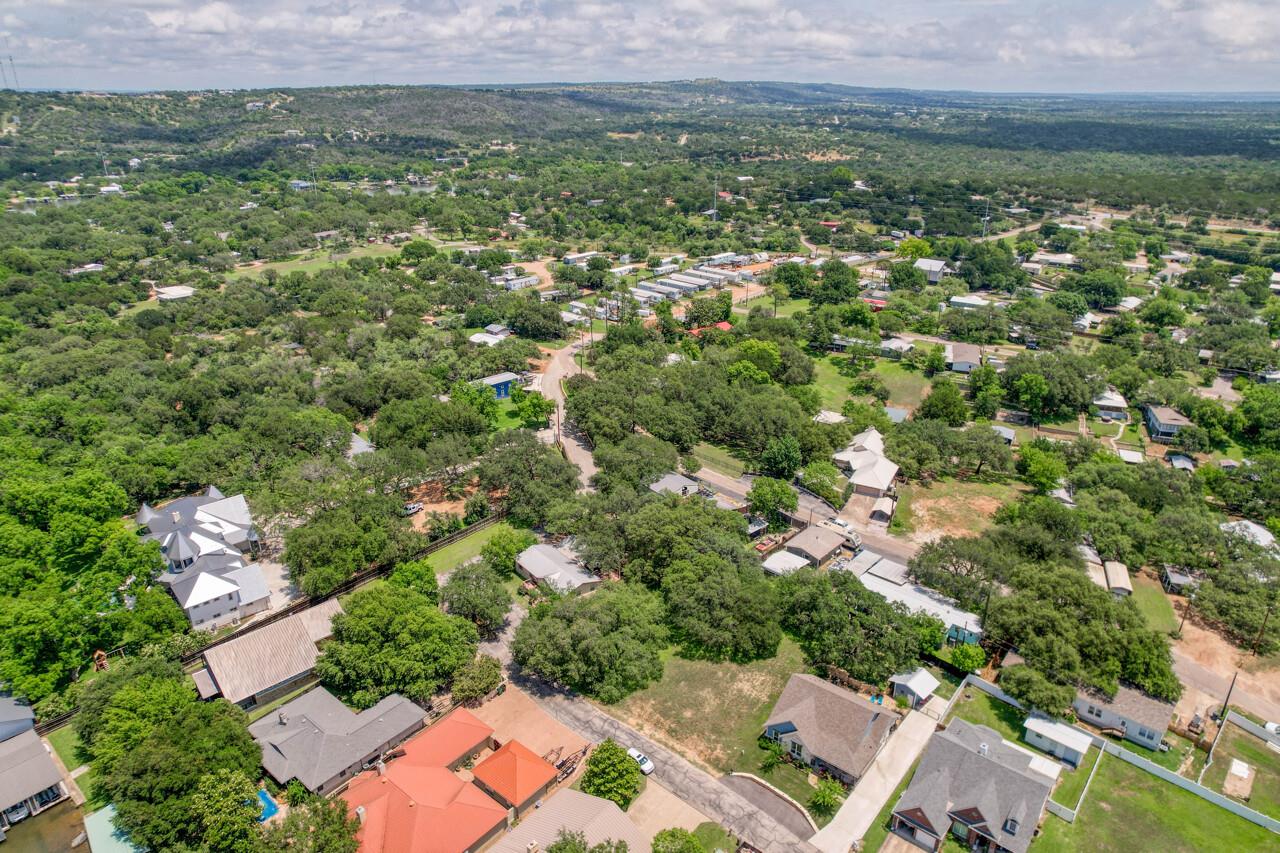 120 Hidden Oaks DR