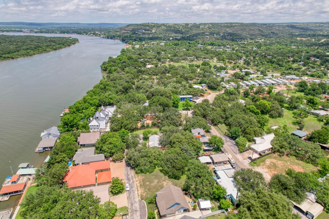 120 Hidden Oaks DR