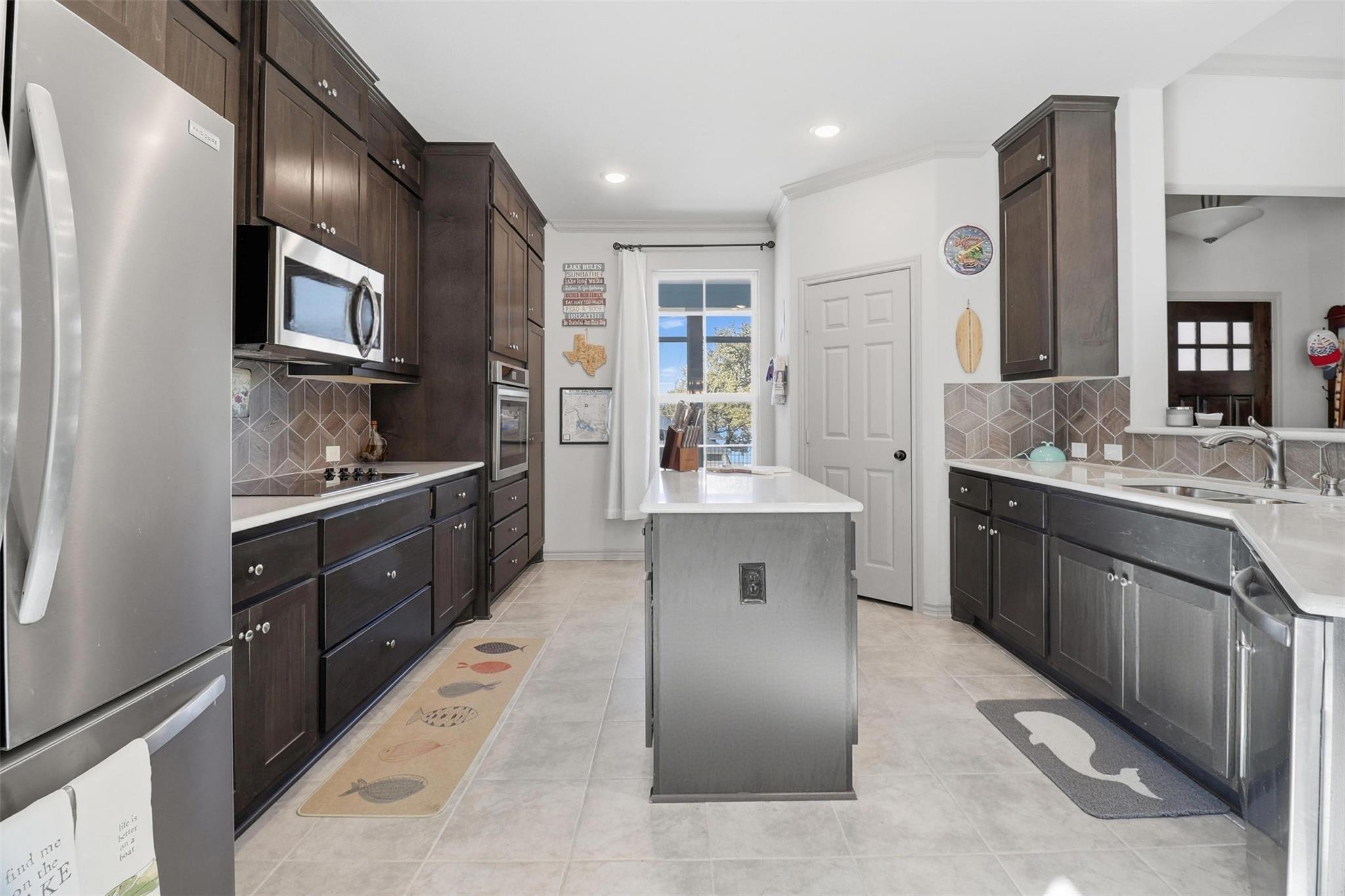 127 Hidden Oaks DR