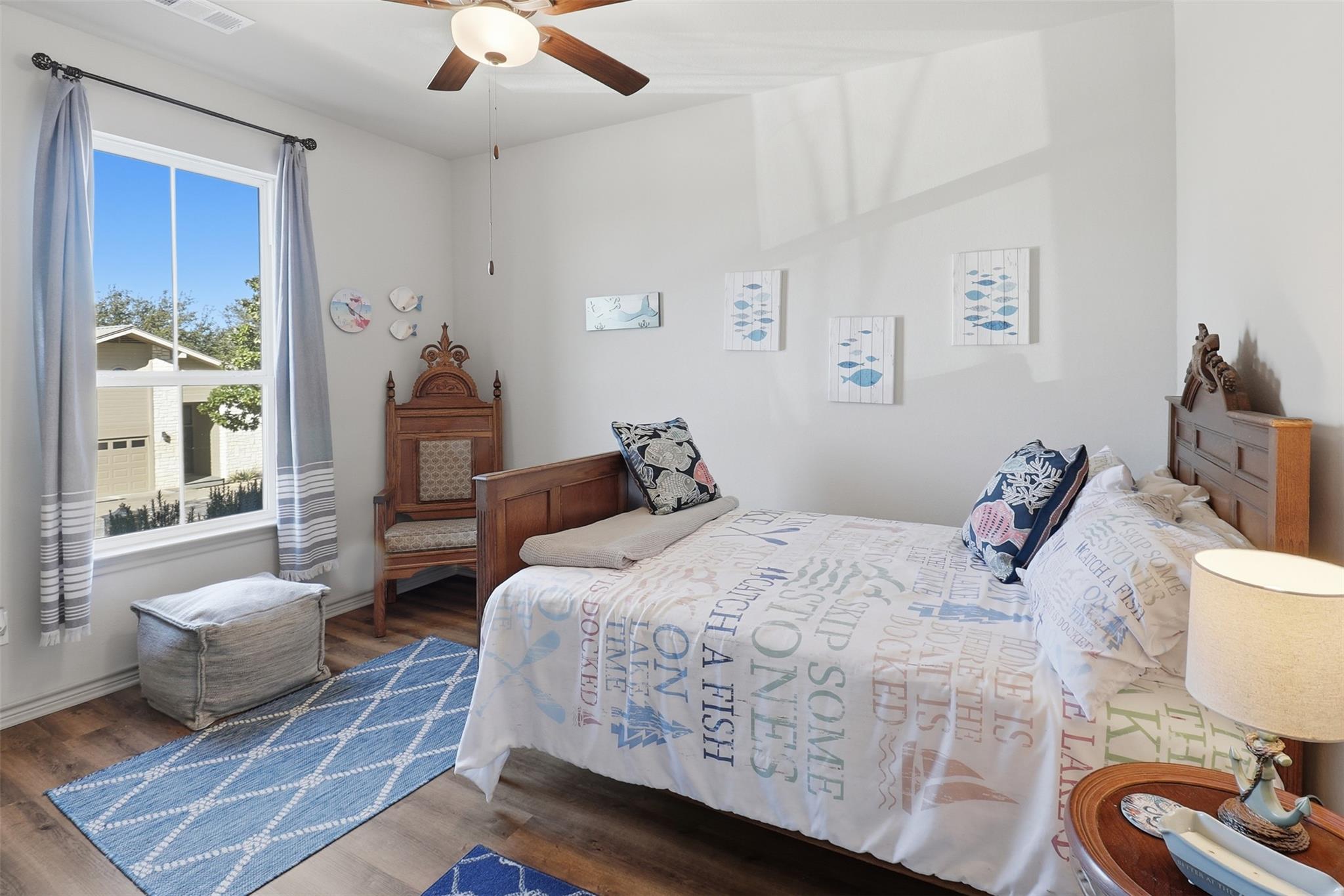 127 Hidden Oaks DR