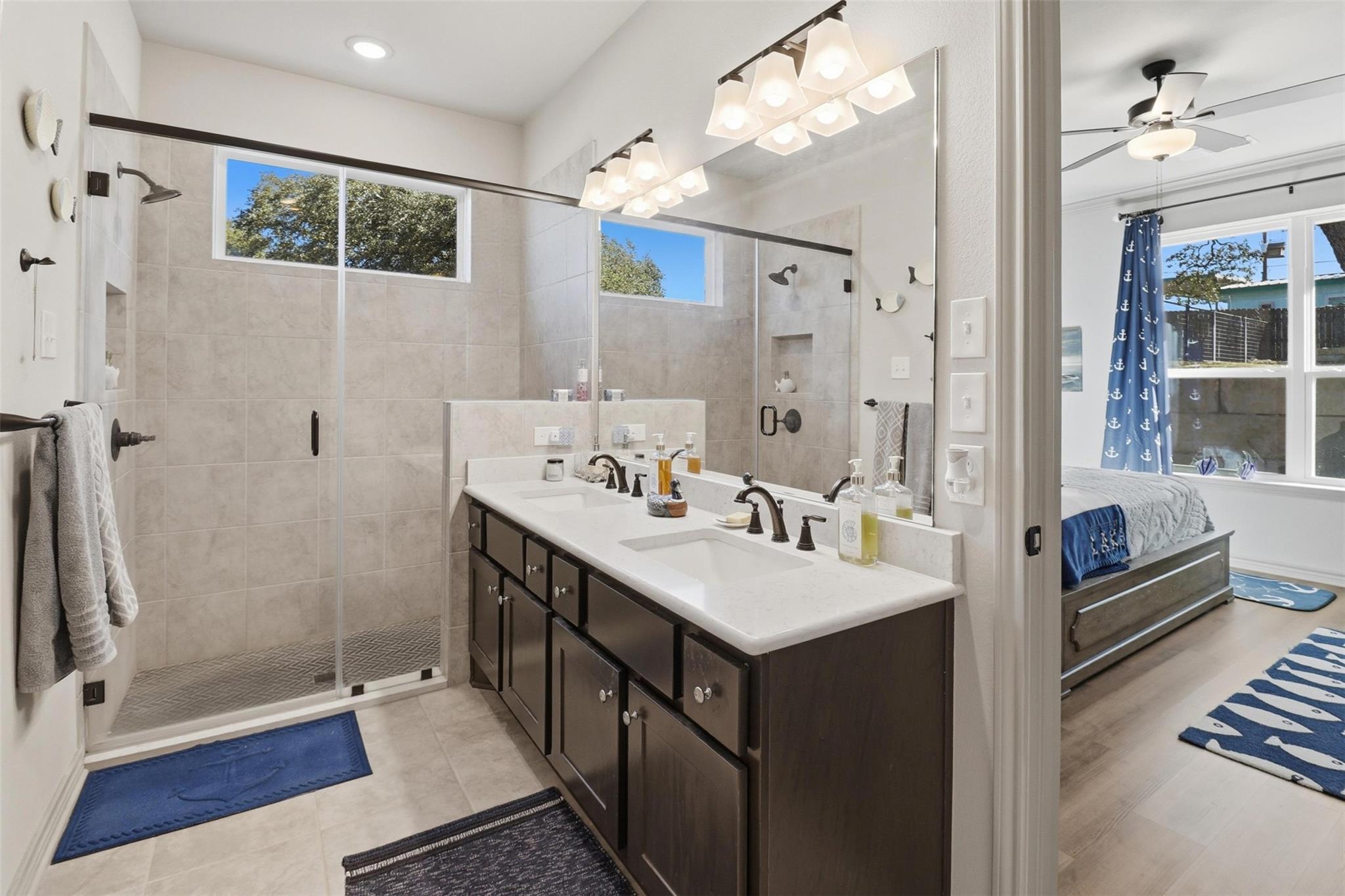 127 Hidden Oaks DR