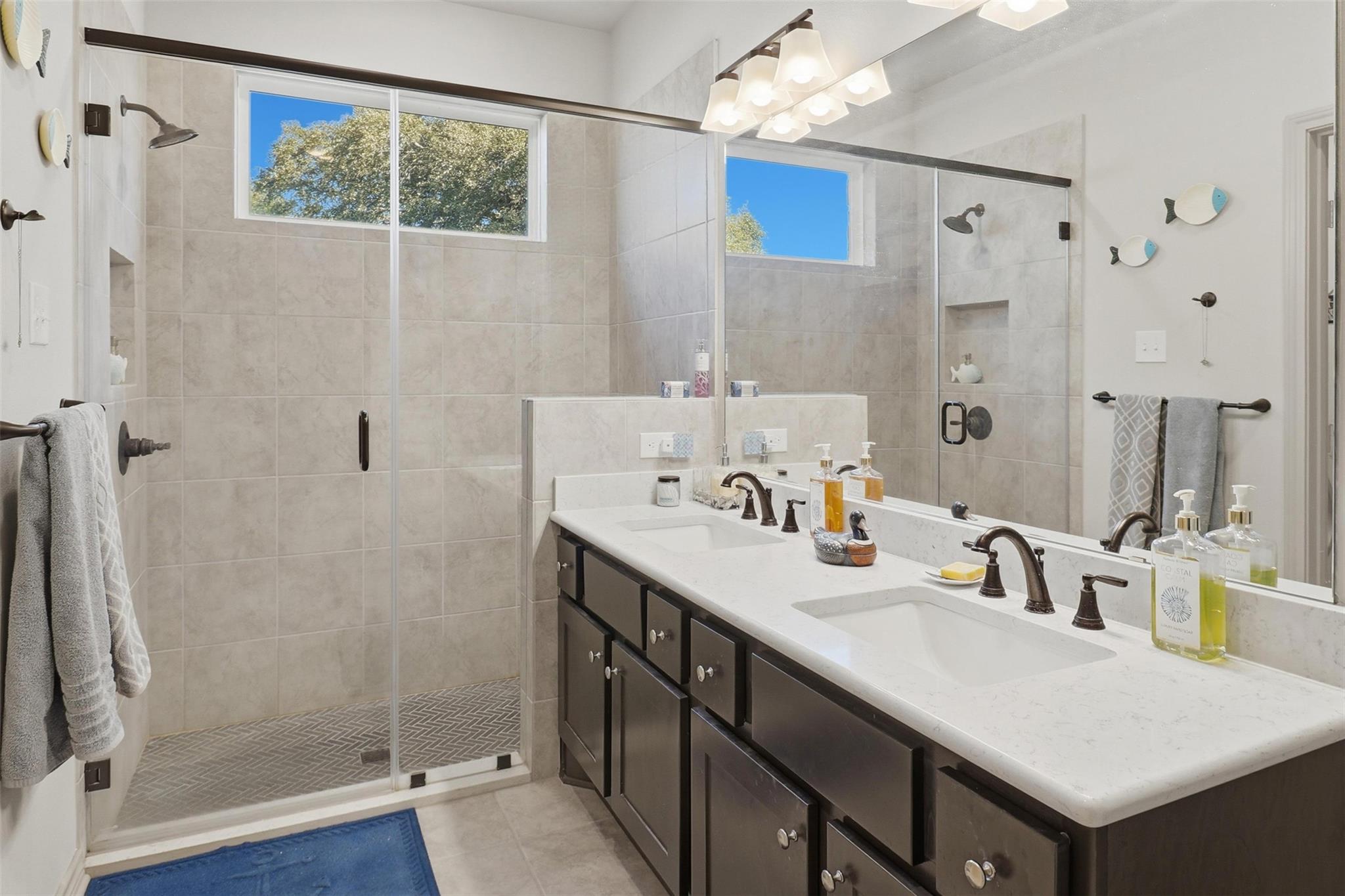 127 Hidden Oaks DR