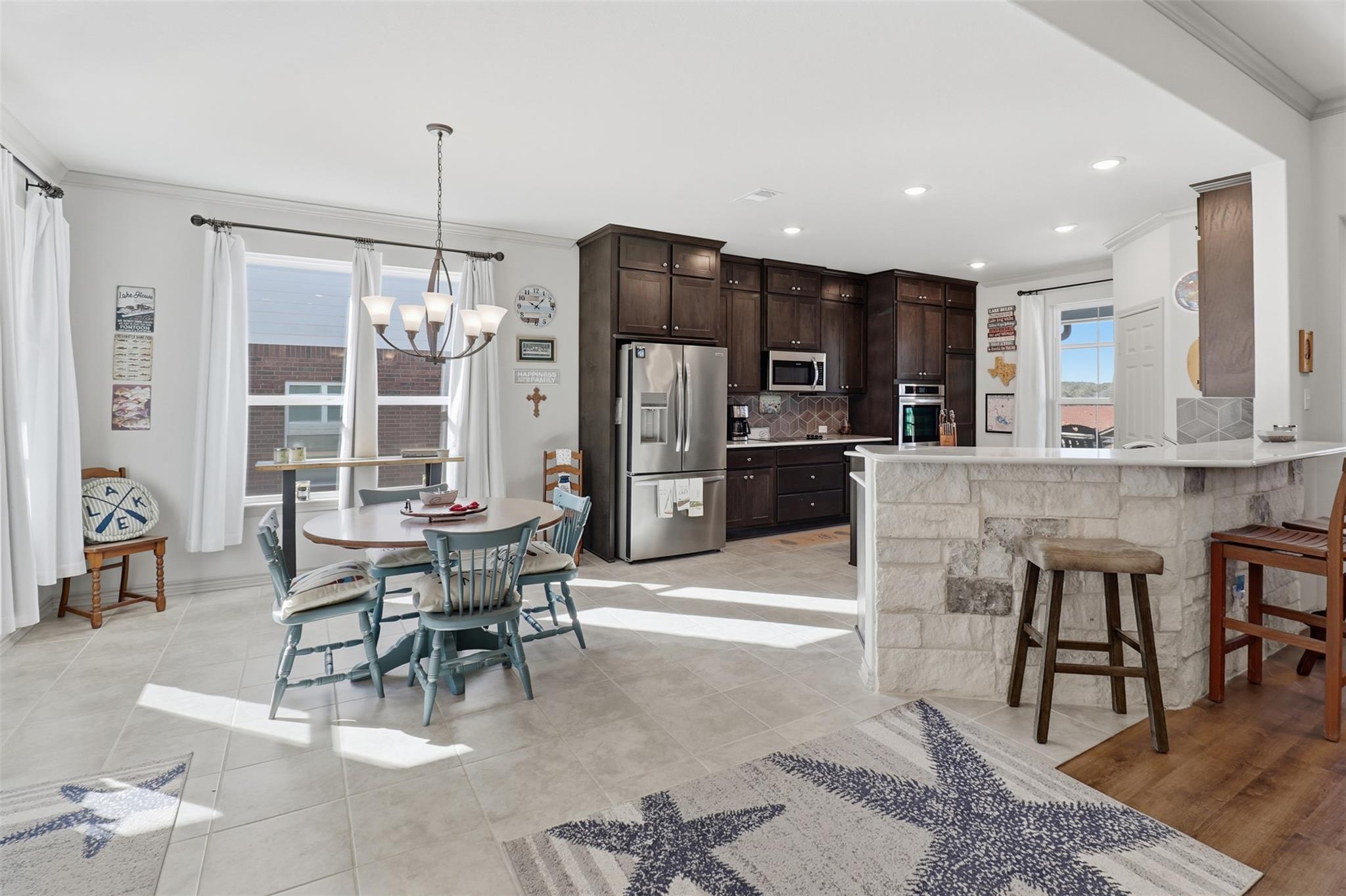 127 Hidden Oaks DR
