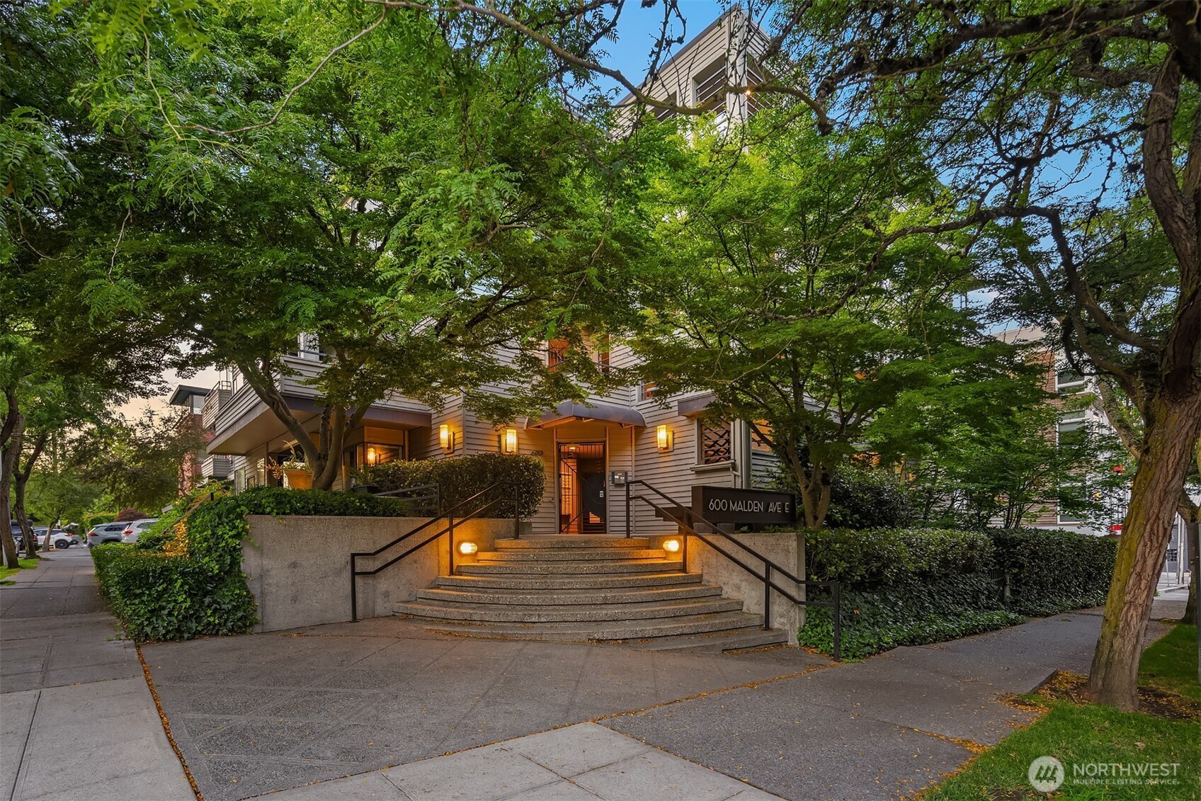 600 Malden Avenue E Unit: 104