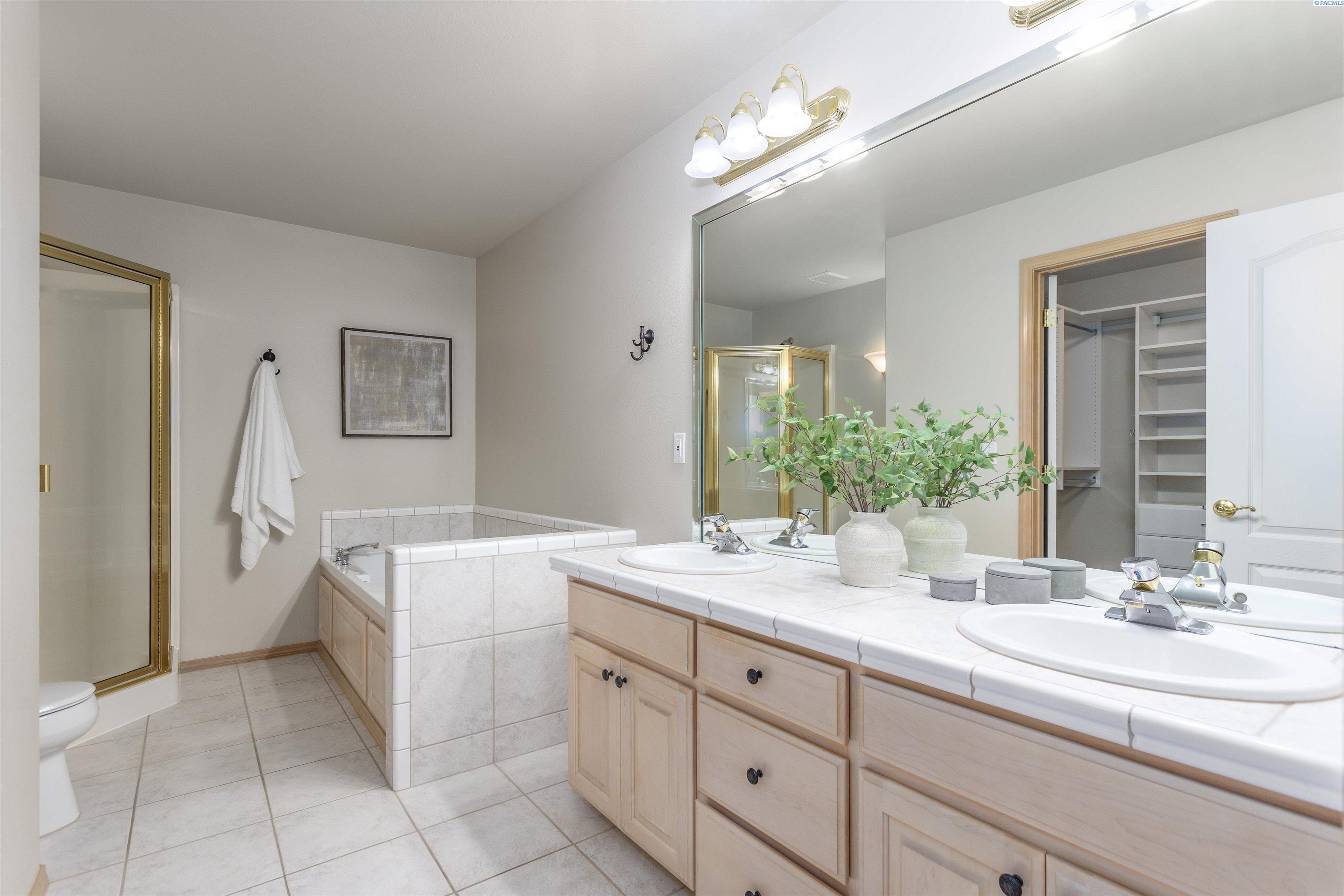 300 Columbia Point Dr #b-116 # 116 Unit: B-116