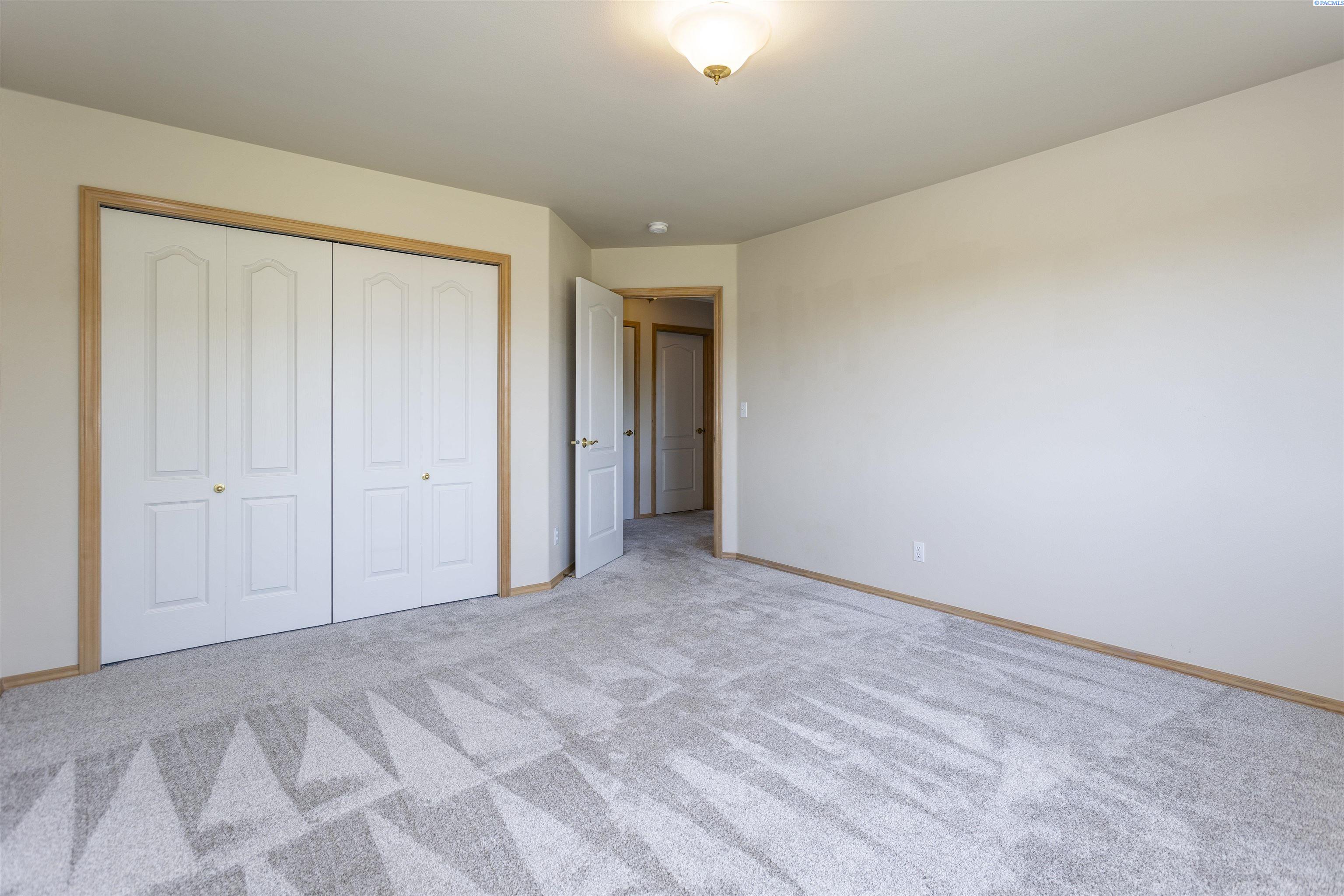 300 Columbia Point Dr #b-116 # 116 Unit: B-116