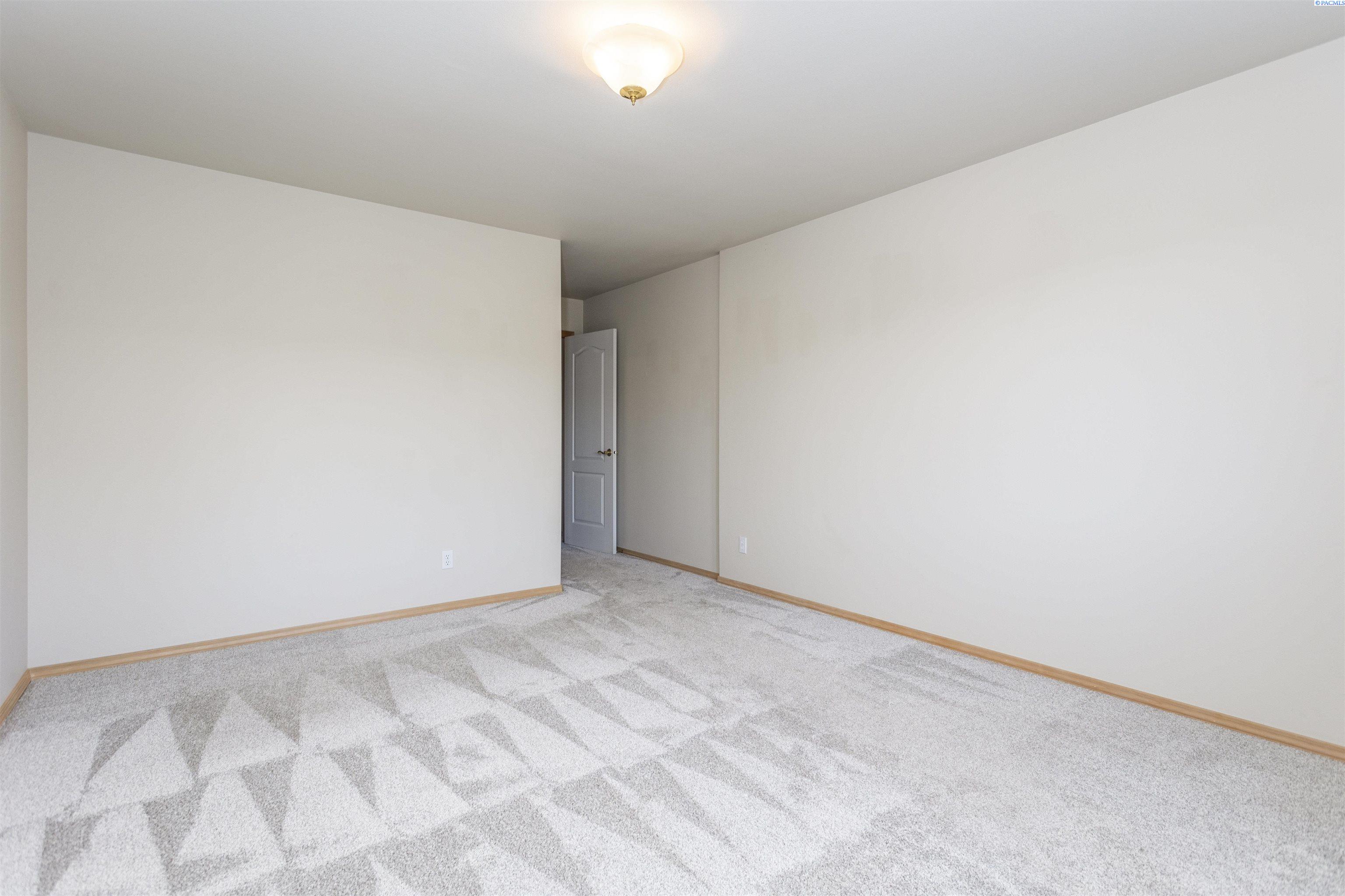 300 Columbia Point Dr #b-116 # 116 Unit: B-116