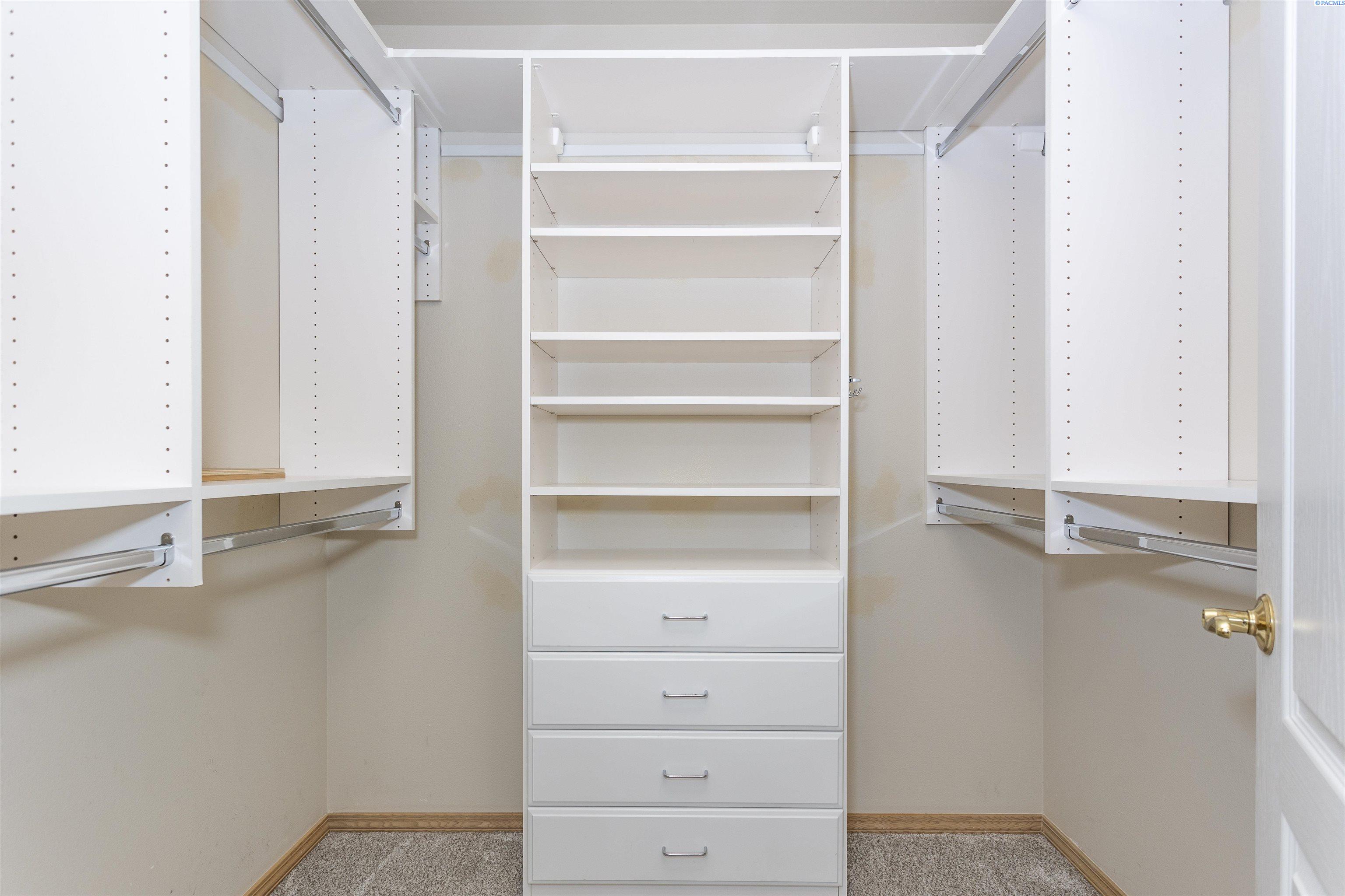 300 Columbia Point Dr #b-116 # 116 Unit: B-116